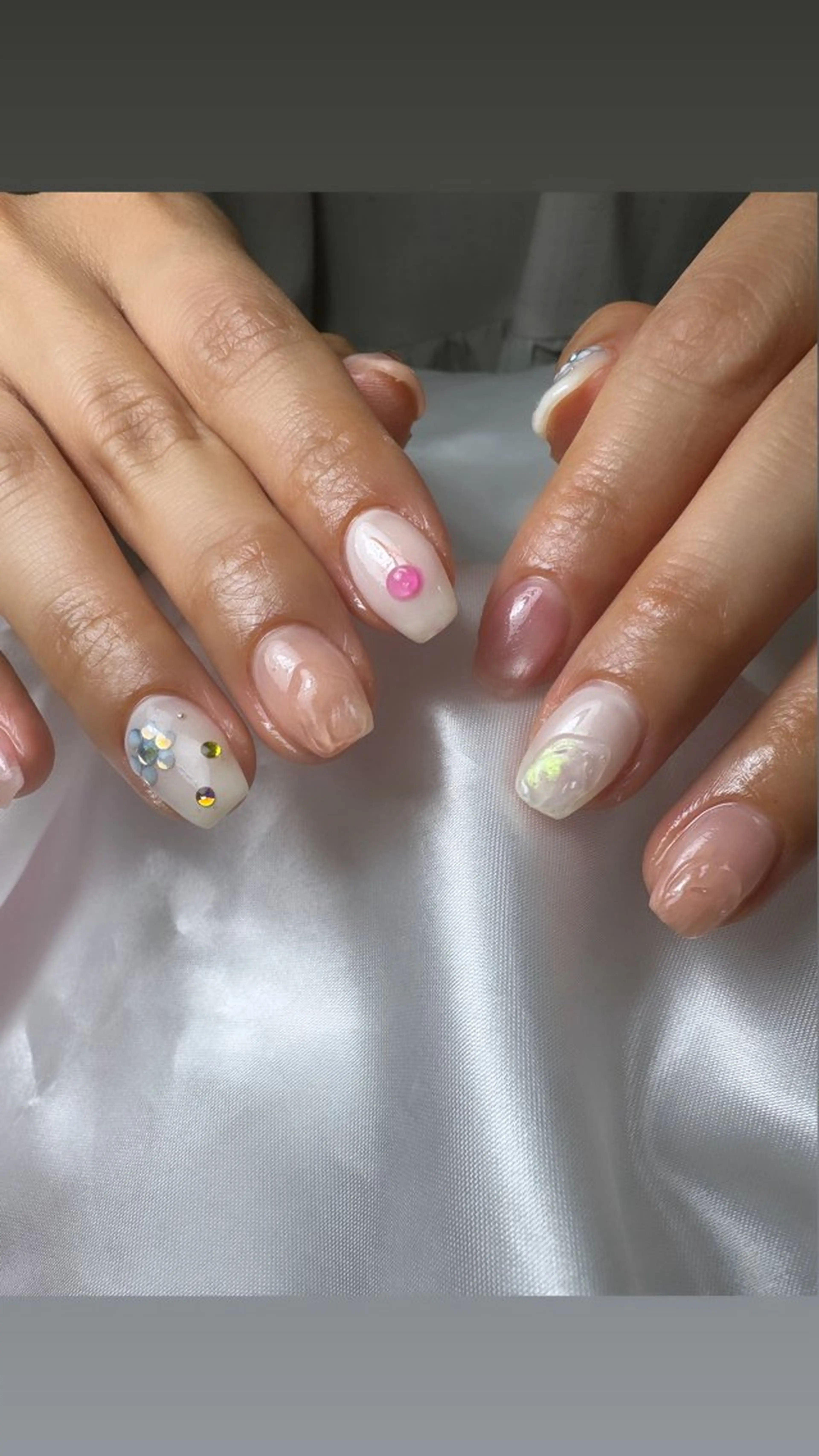 ネイル ジェルネイル 持ち込み ニュアンスネイル パラジェル ピンク ハンドネイル flowers nailのネイルデザイン