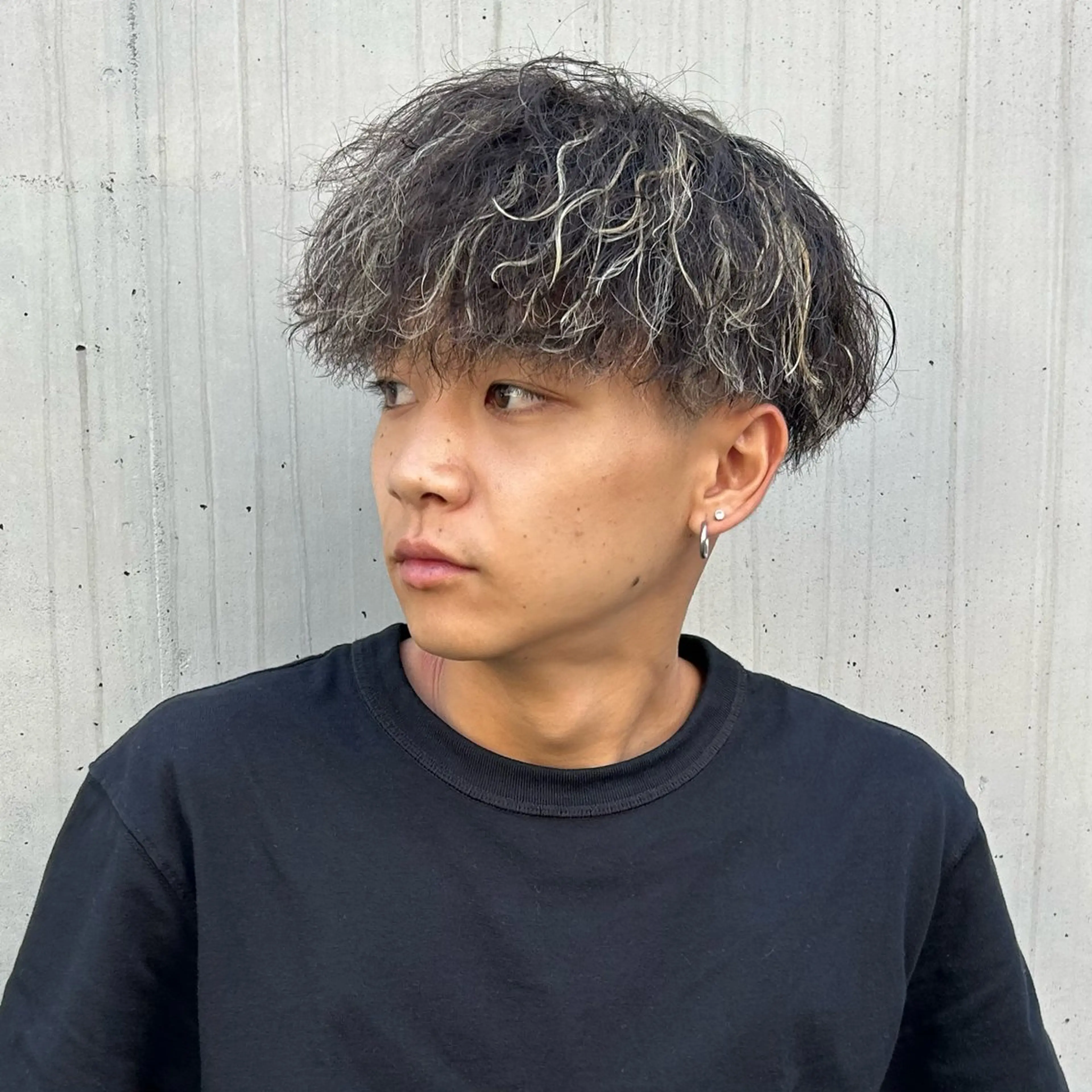 メンズ カット ヘアカラー パーマ 安達 脩人のヘアスタイル