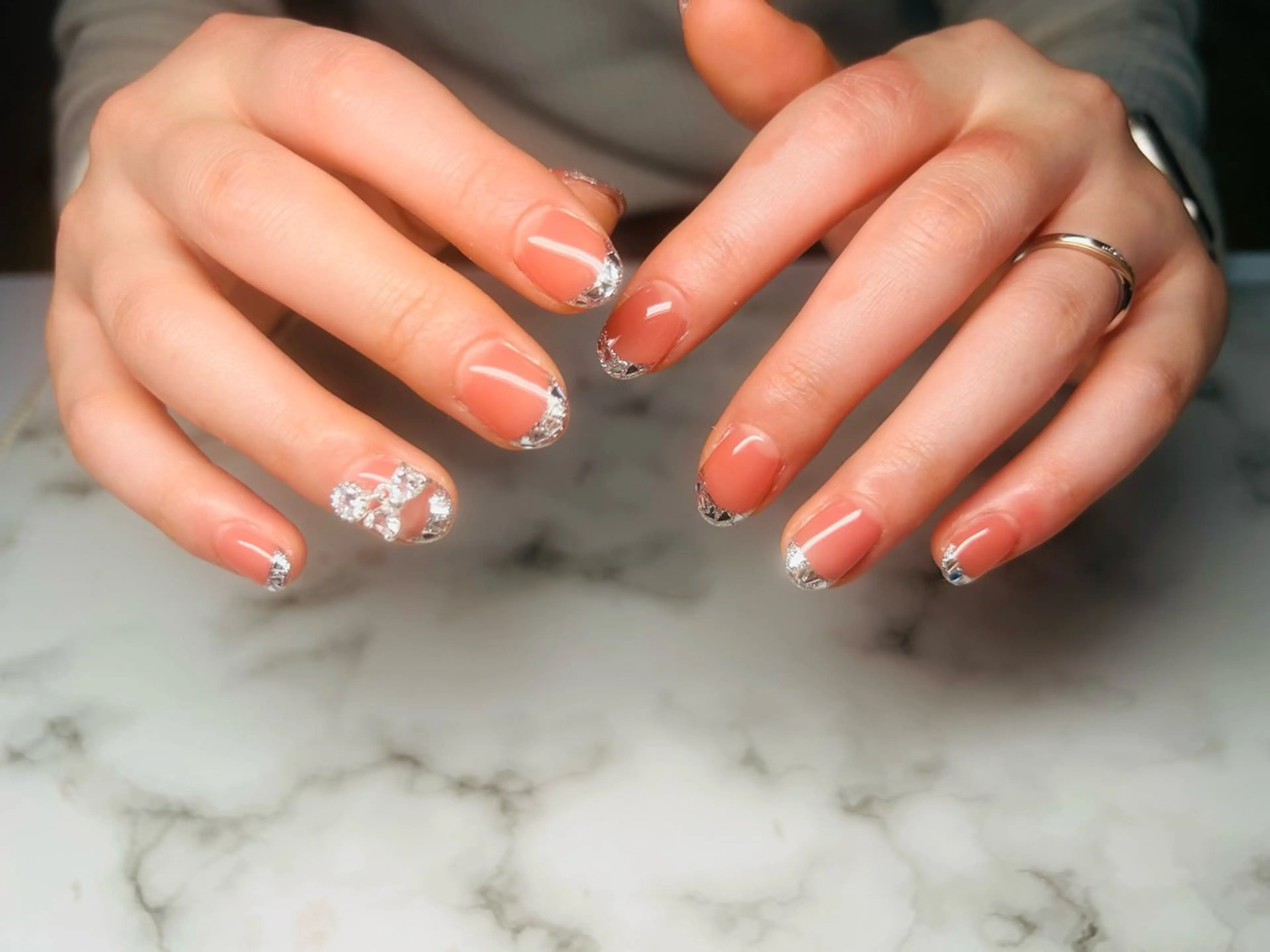 グラスフレンチネイル💅オフ無し🌸の写真