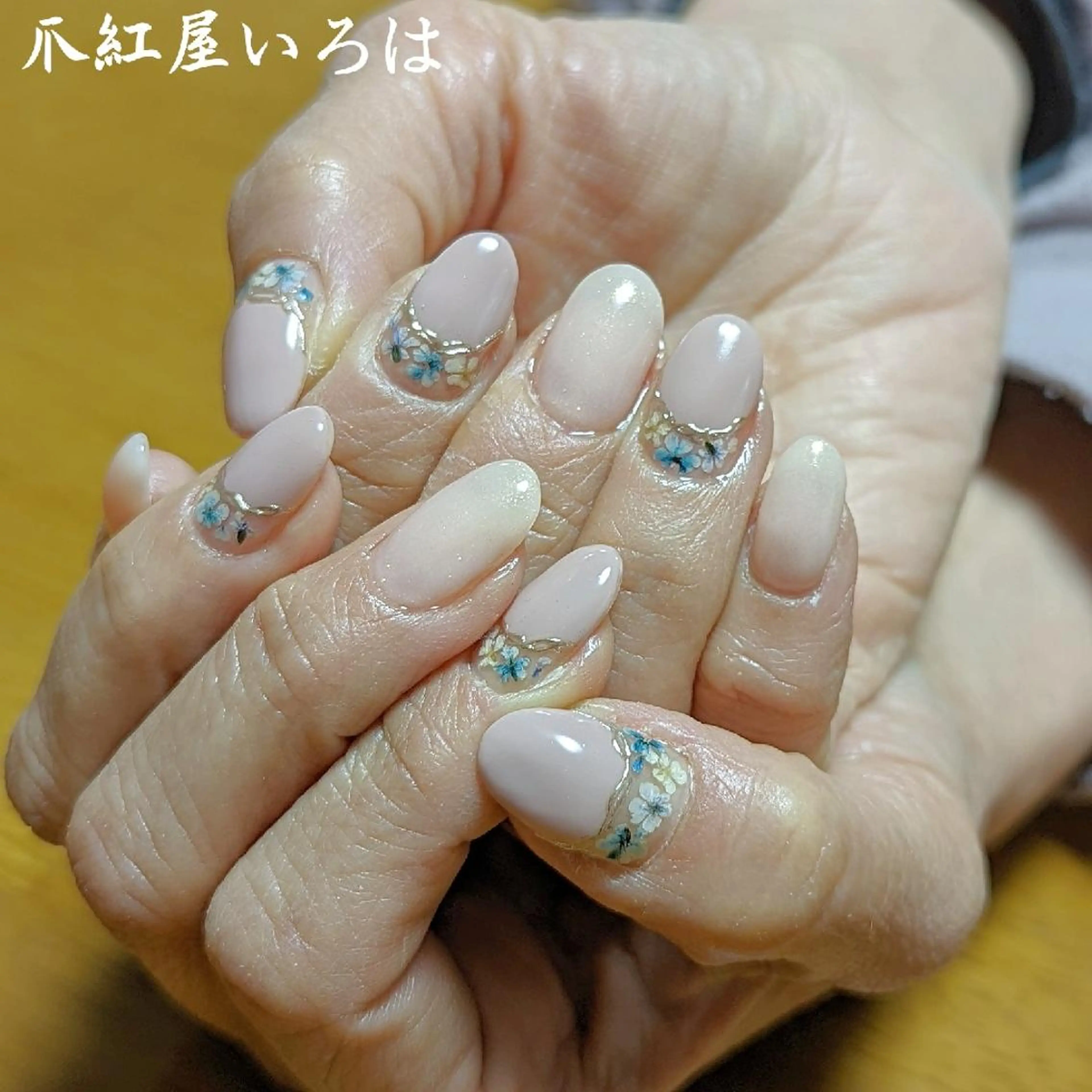 ネイル 爪紅屋 いろはのネイルデザイン