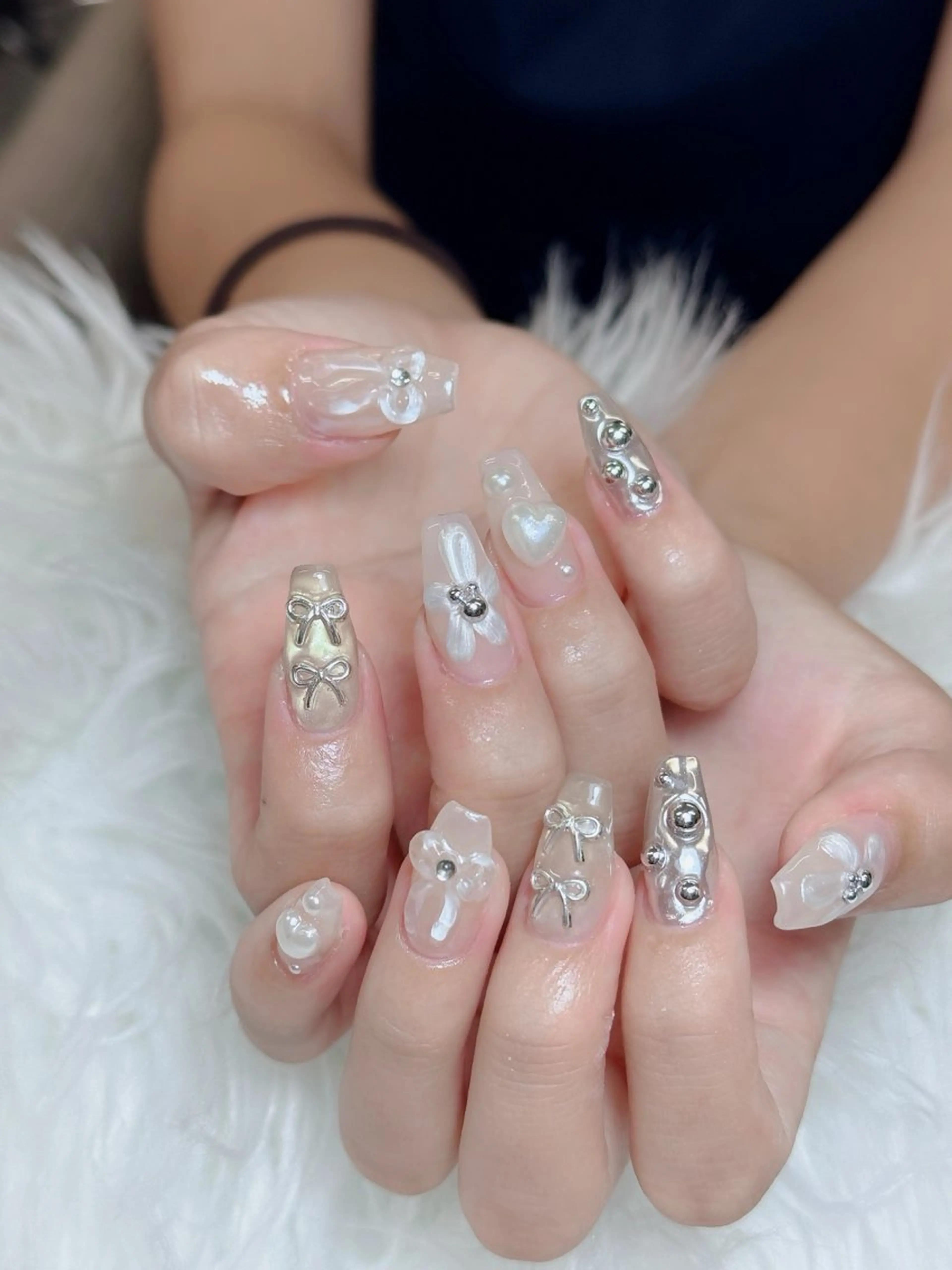 ネイル オーロラネイル チークネイル フットネイル フレンチネイル 韓国ネイル ハンドネイル Lumi Nail 新大久保3‘のネイルデザイン