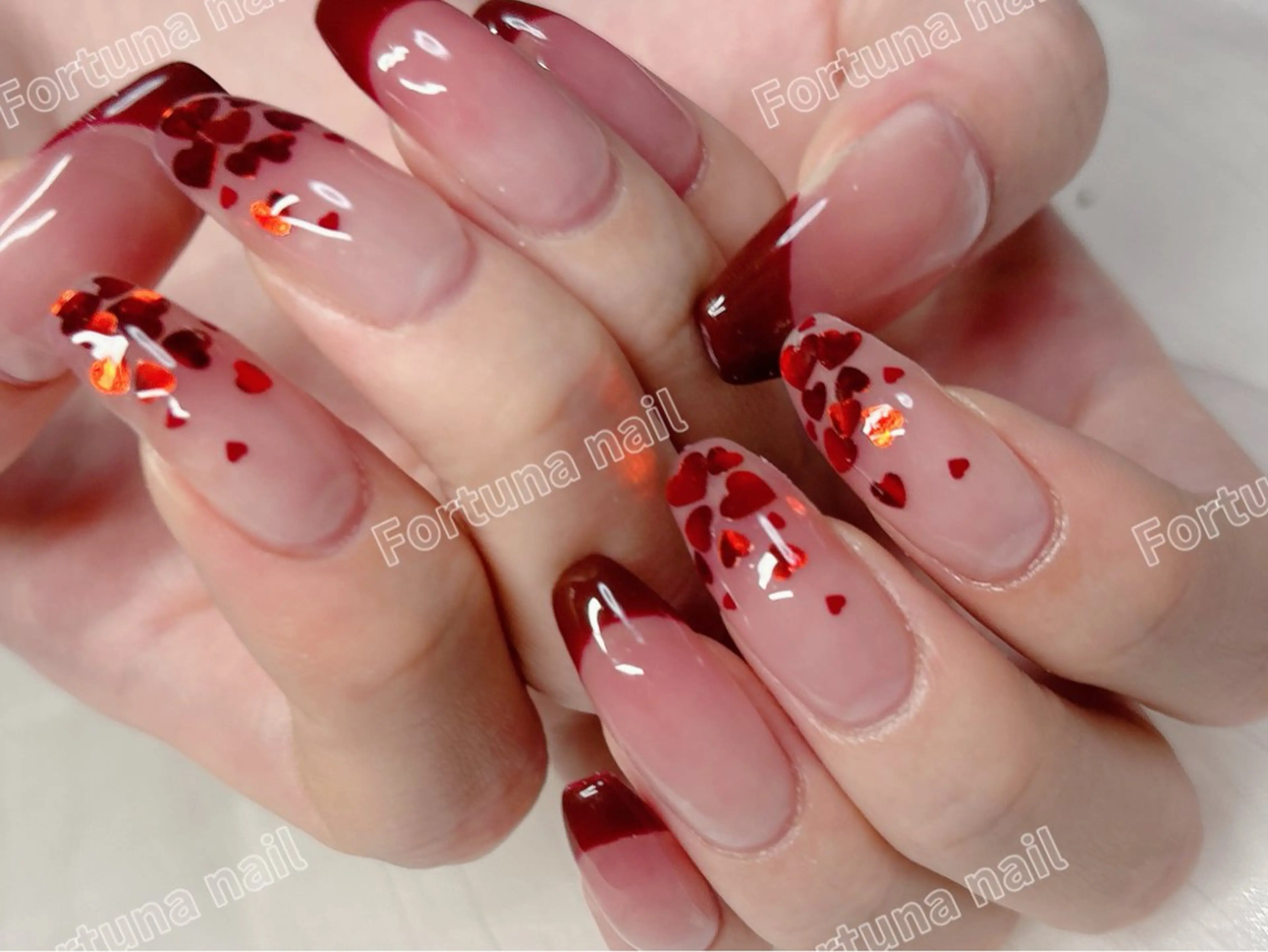 ネイル 持ち込み 冬ネイル クリスマス ハンドネイル Nail •Head スパFortunaのネイルデザイン