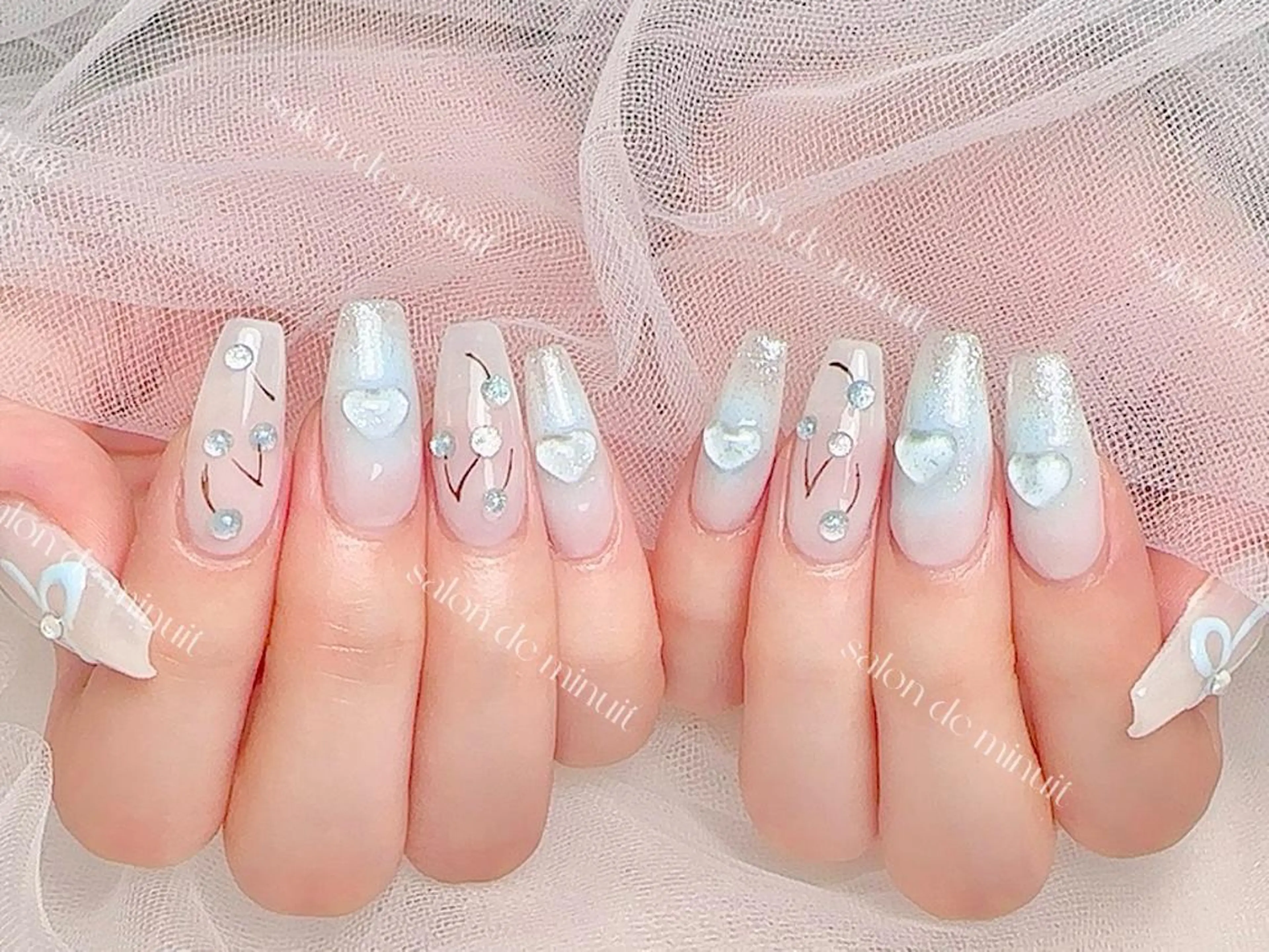ネイル Salon de Minuit🦩のネイルデザイン