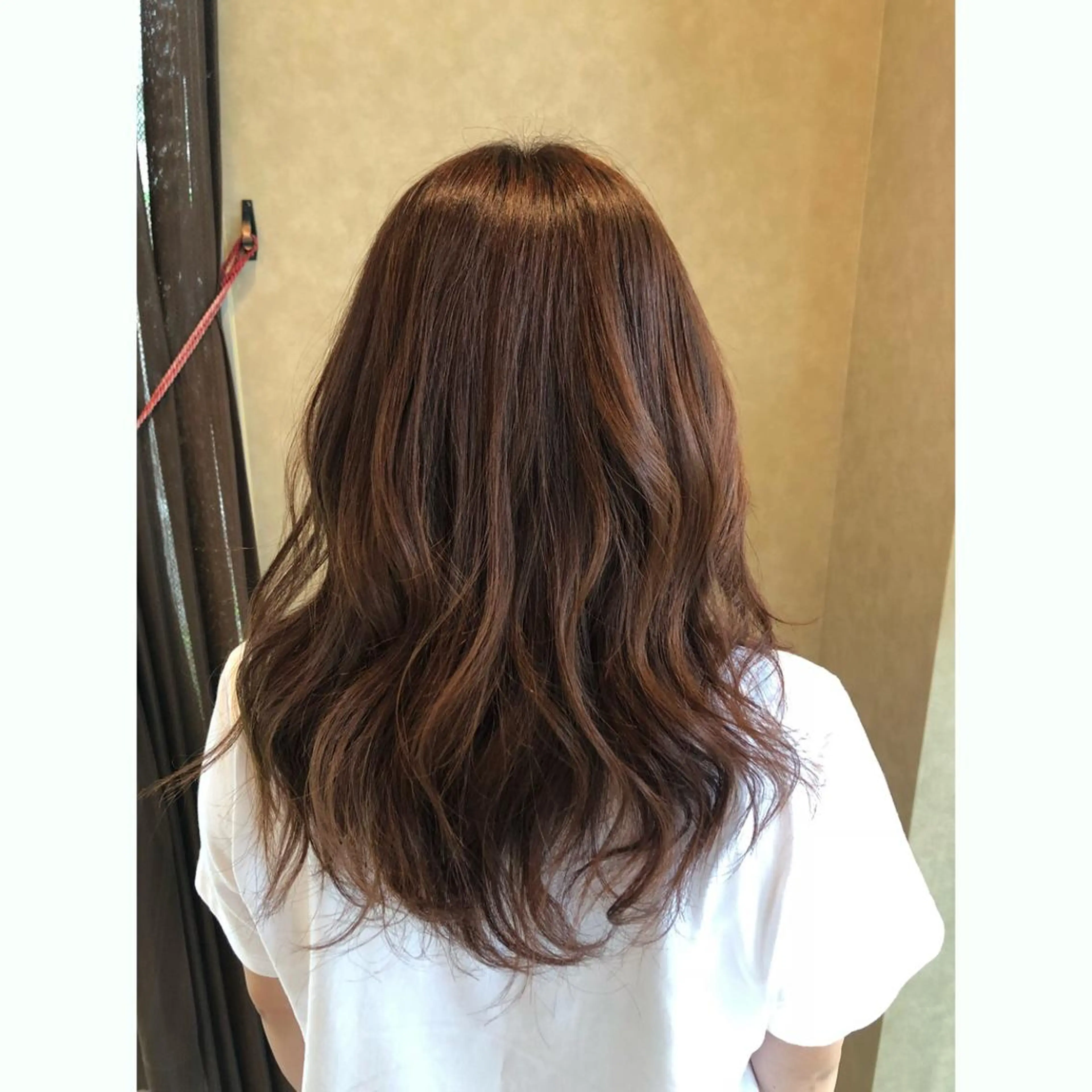 ショート カラー カワサキ ヒナコのヘアスタイル