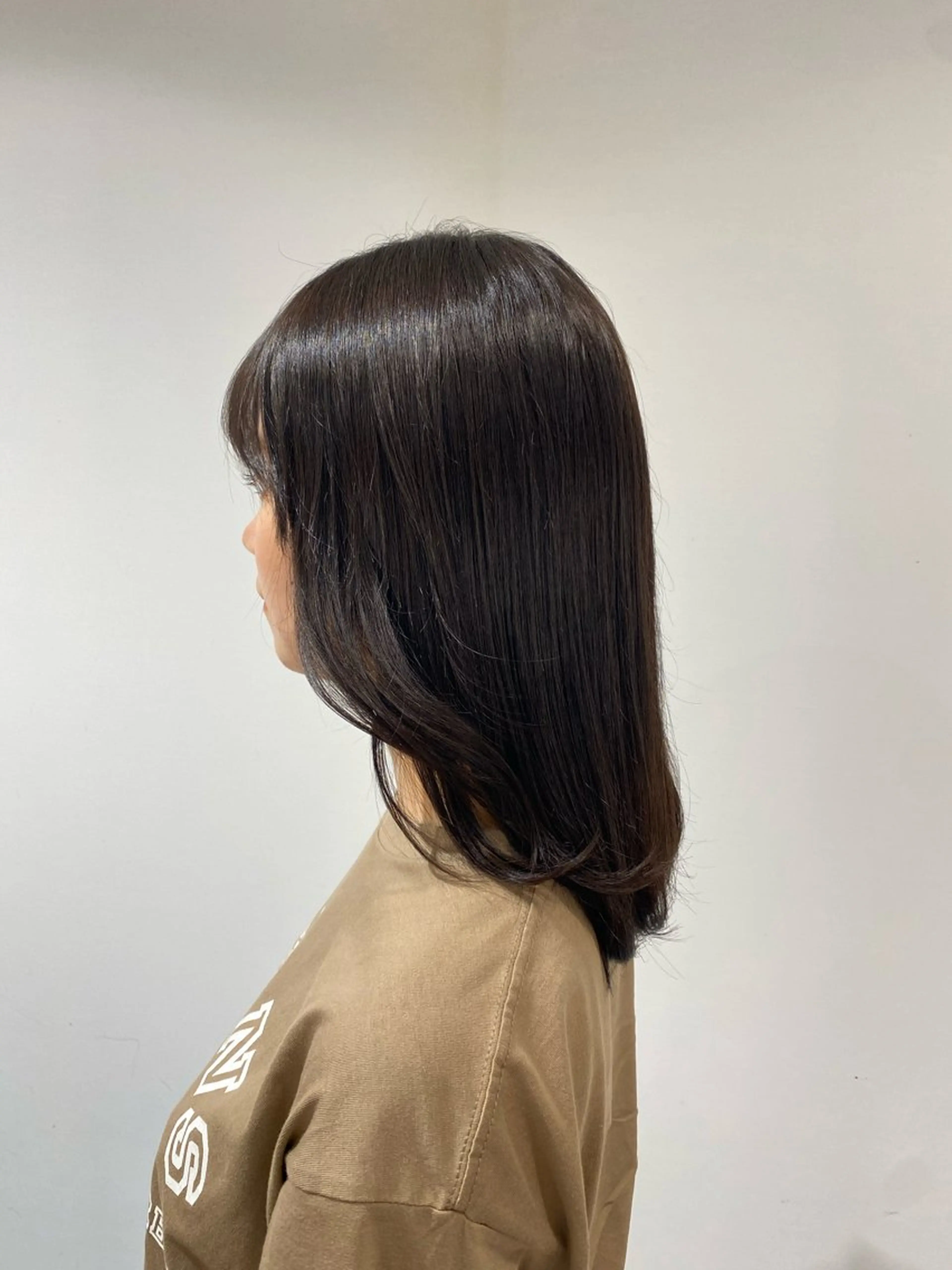 セミロング カラー 🦋‪ハイトーンカラ ー🦋‪熊田 史織のヘアスタイル
