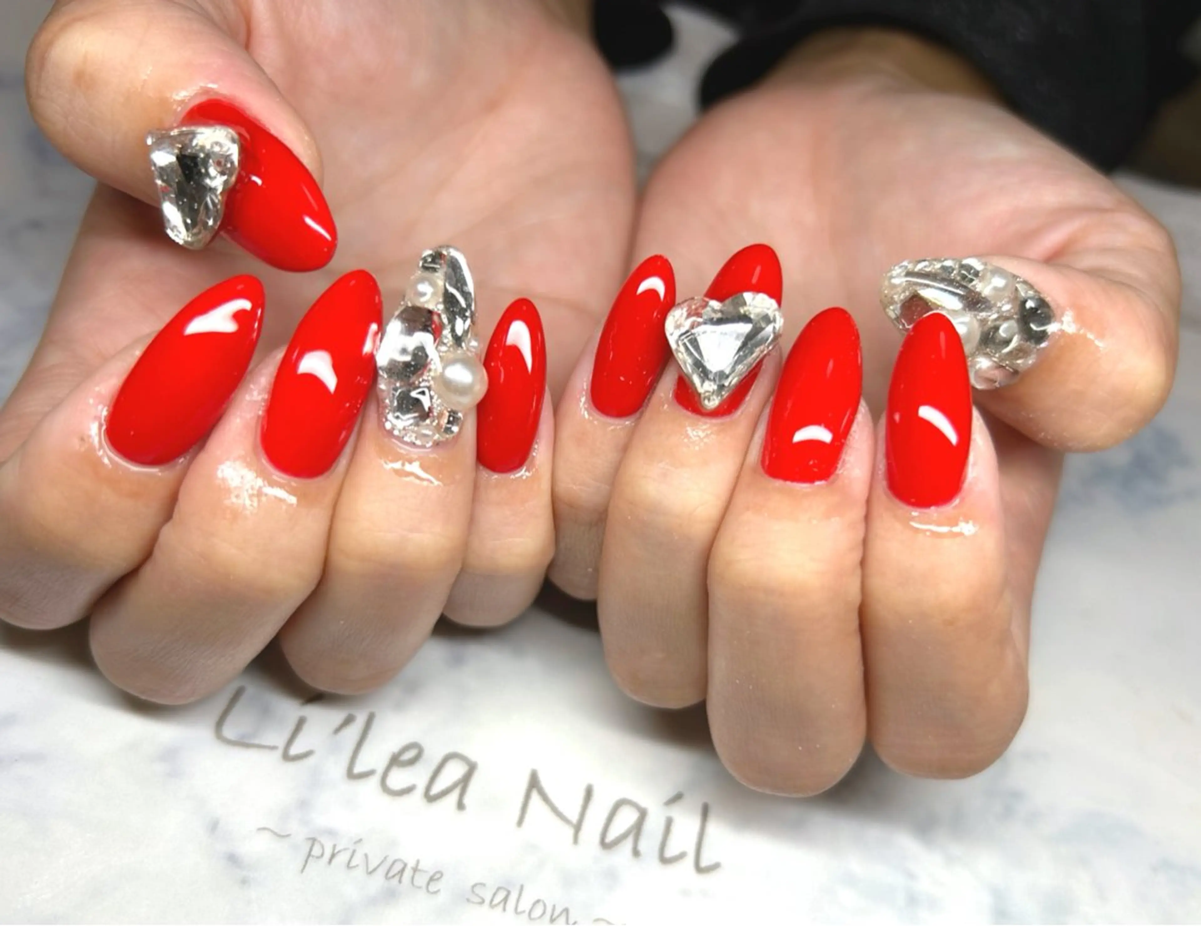 ネイル Li'leaNail AINAのネイルデザイン