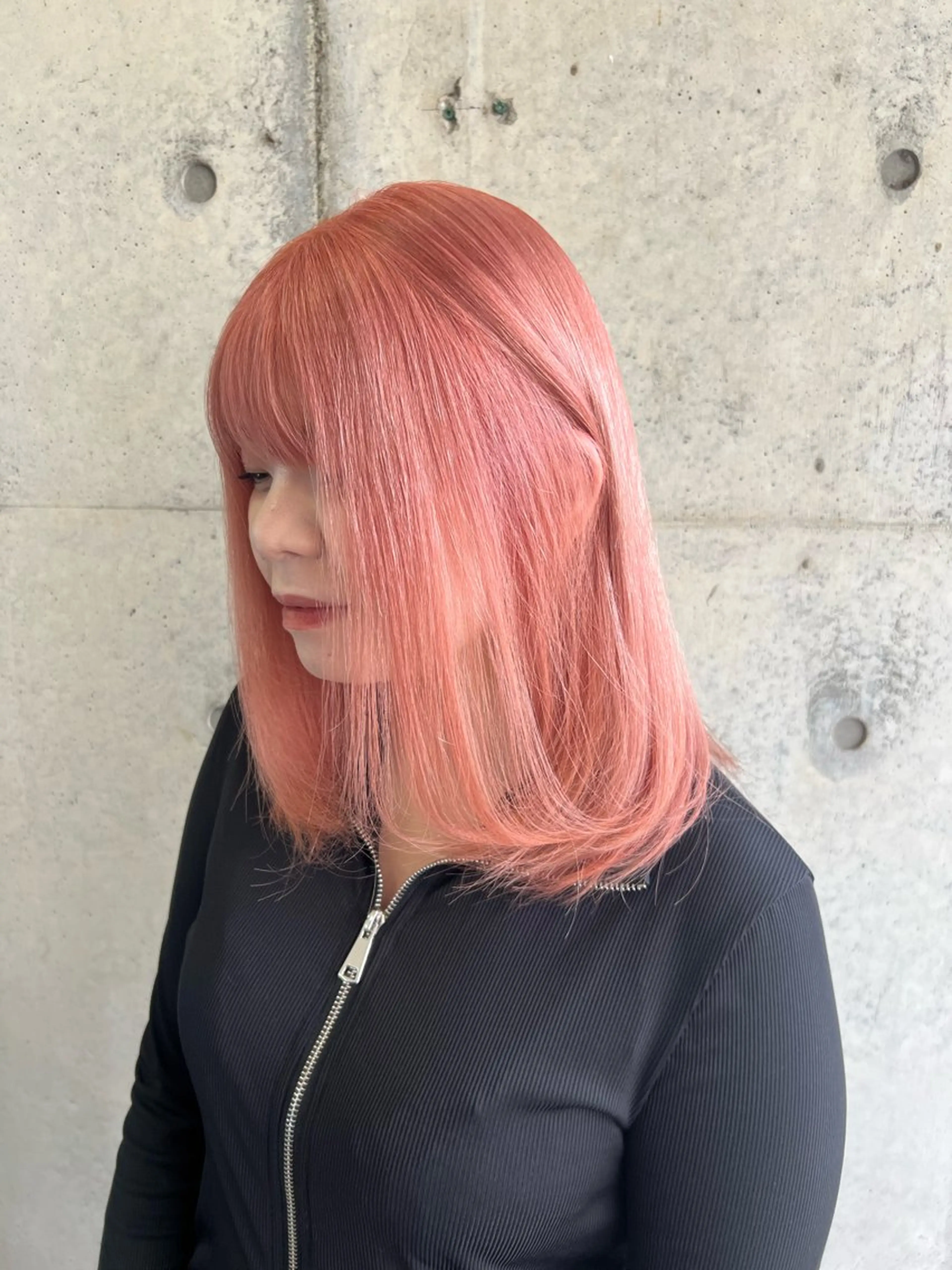 ロング カラー オレンジ ピンクカラー ヘアカラー トリートメント 只野 真衣のヘアスタイル