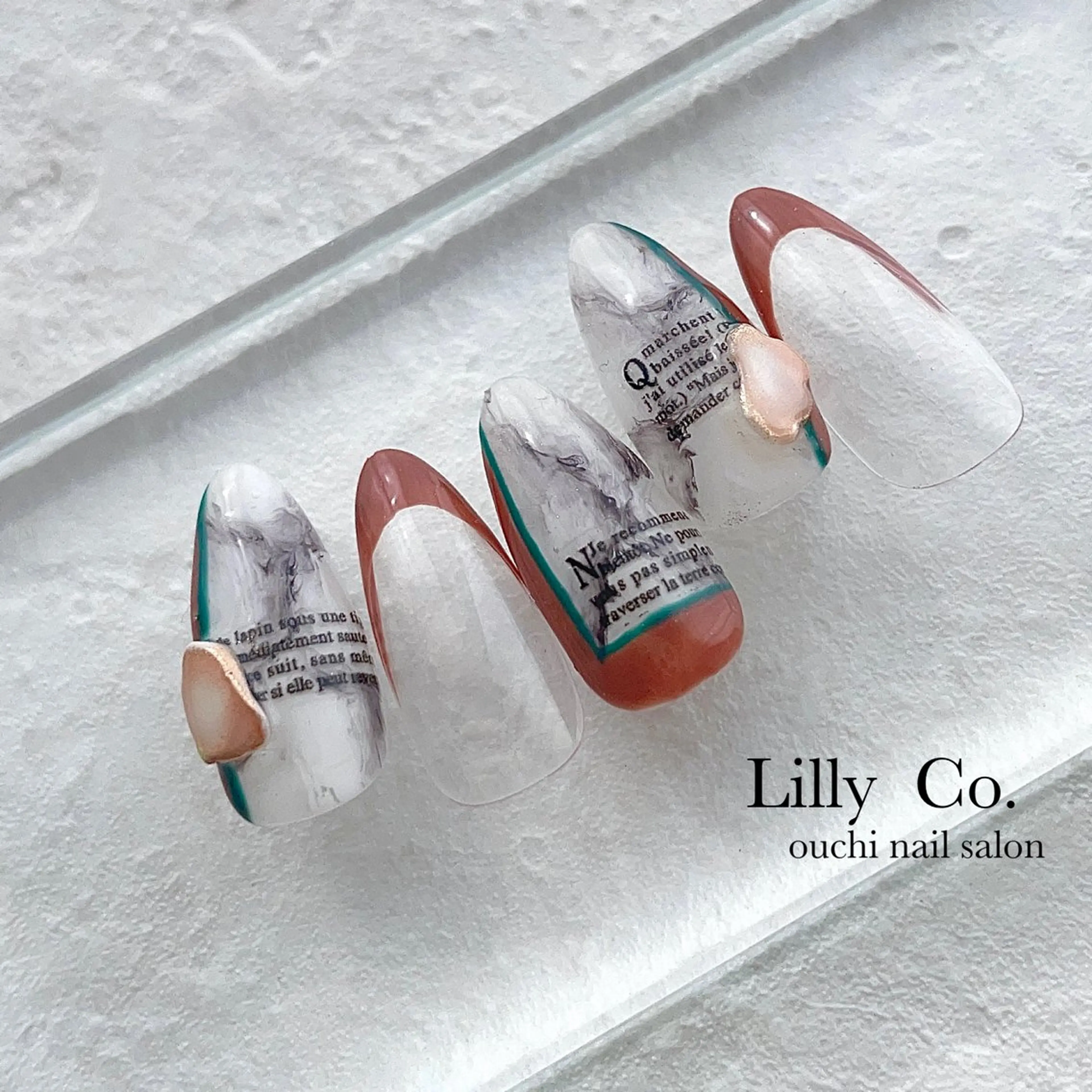 ネイル アートネイル 大理石ネイル(マーブル) ハンドネイル ハンドケア Lilly Co.のネイルデザイン