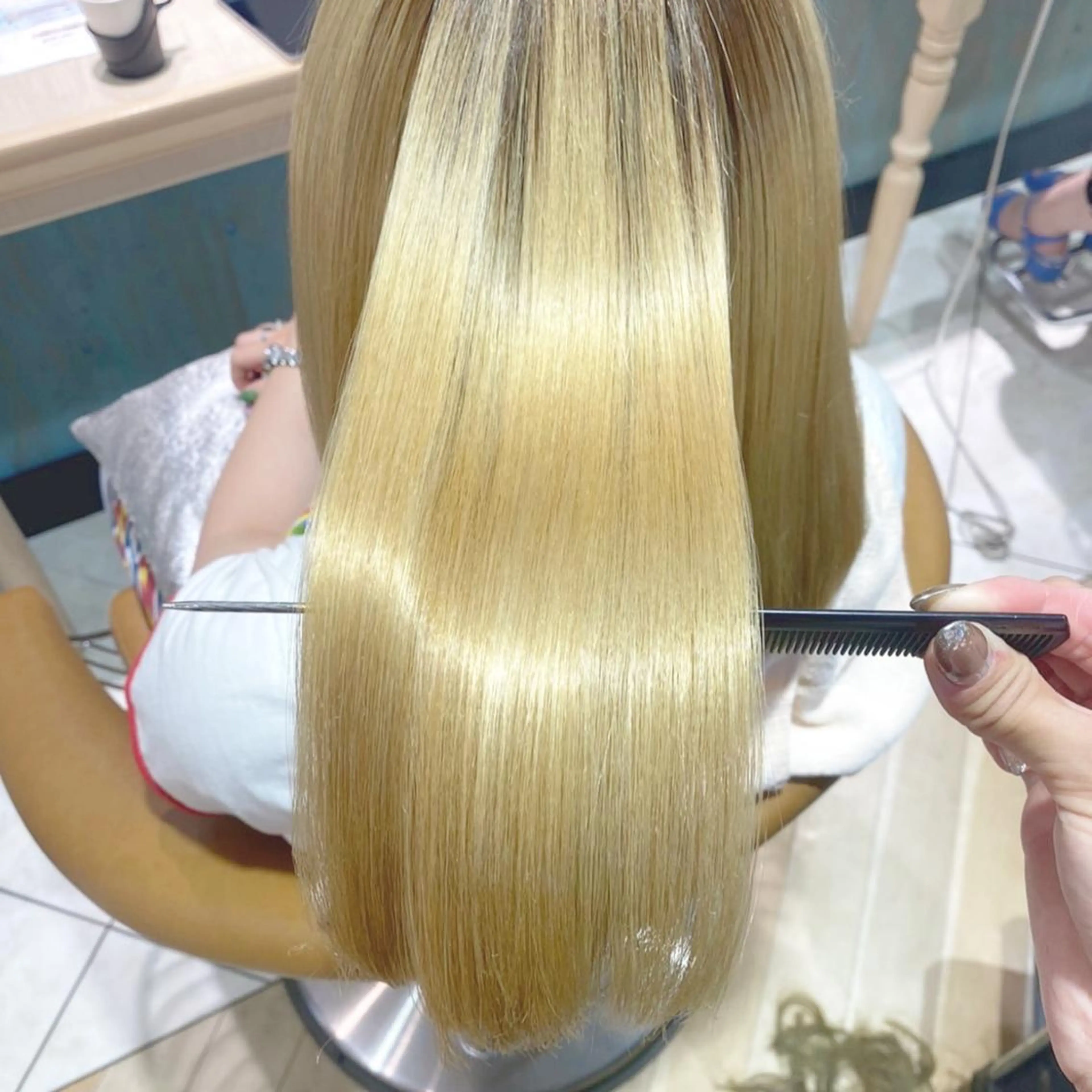 ロング トリートメント 酒井 里穂のヘアスタイル