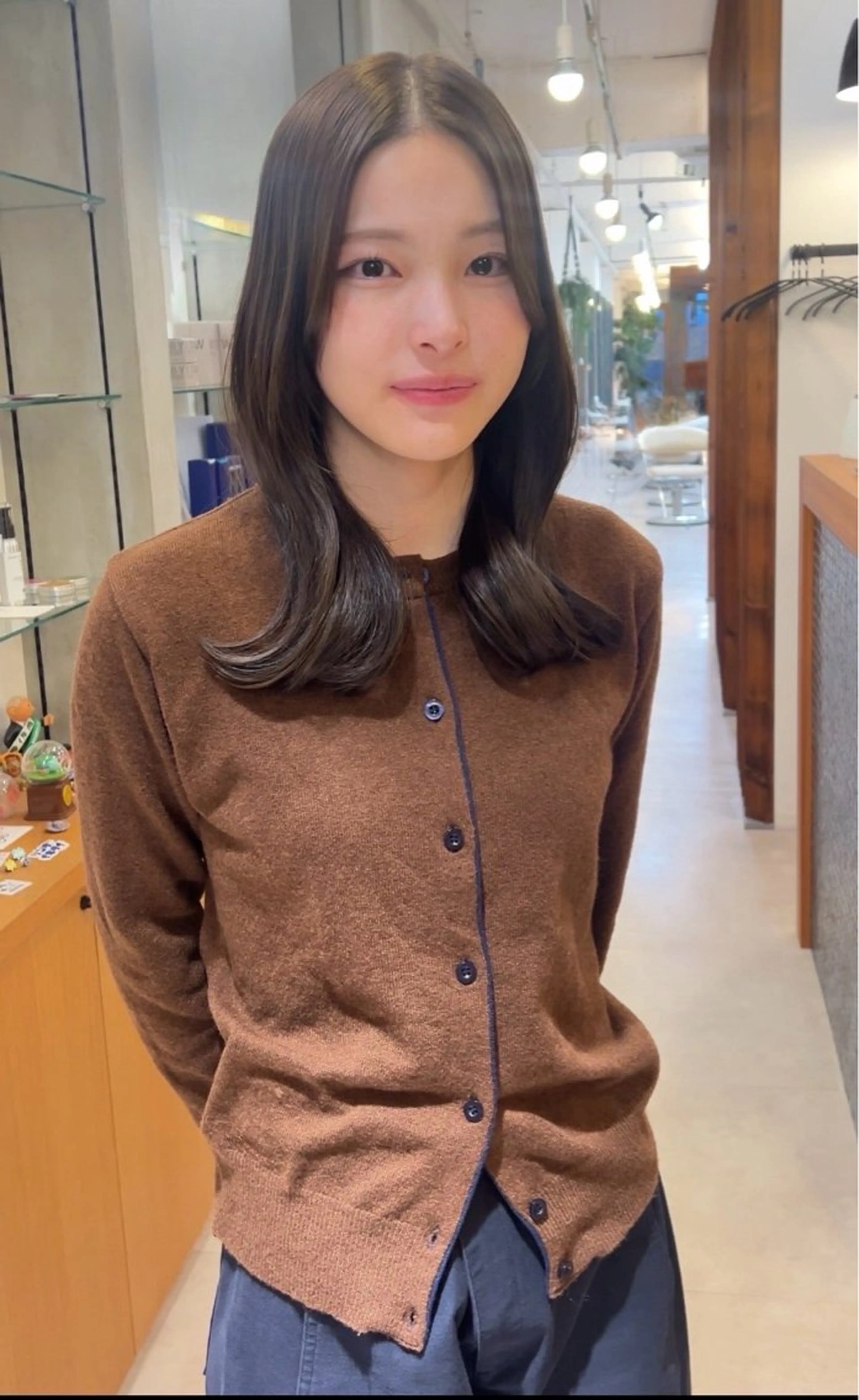 顔周りカット+透明感カラーの写真