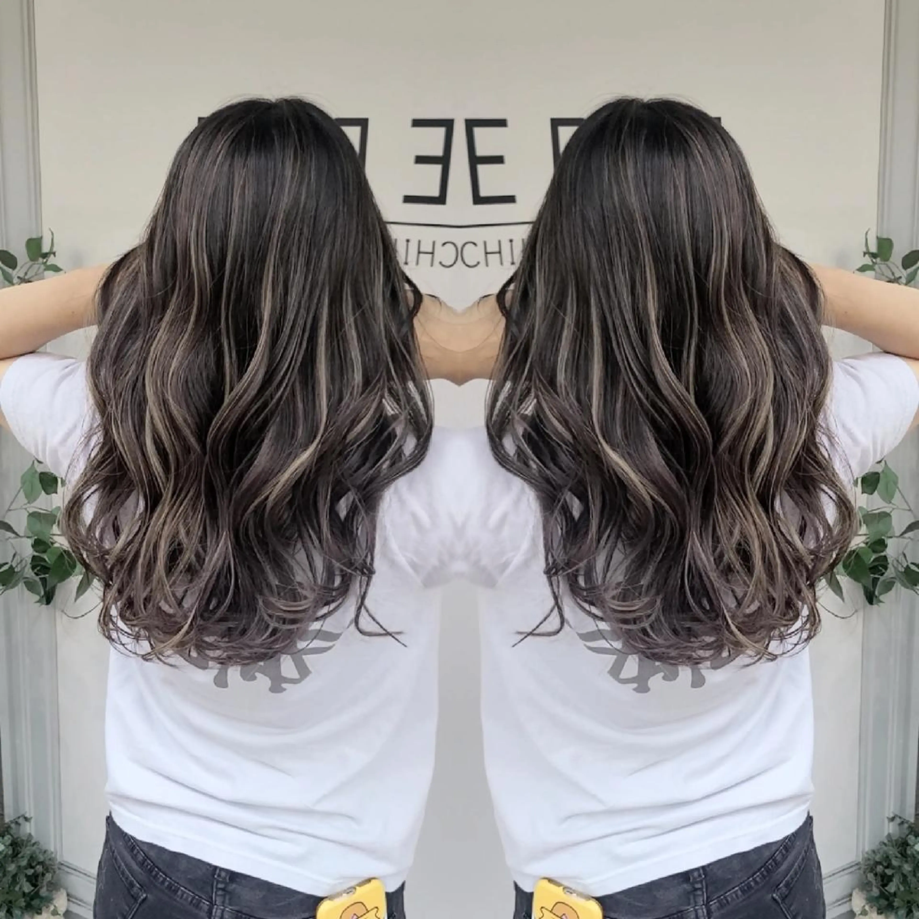 セミロング カラー アッシュ アッシュグレー バレイヤージュ ベージュカラー ブリーチ ヘアカラー cherie所属・大内 格のヘアスタイル