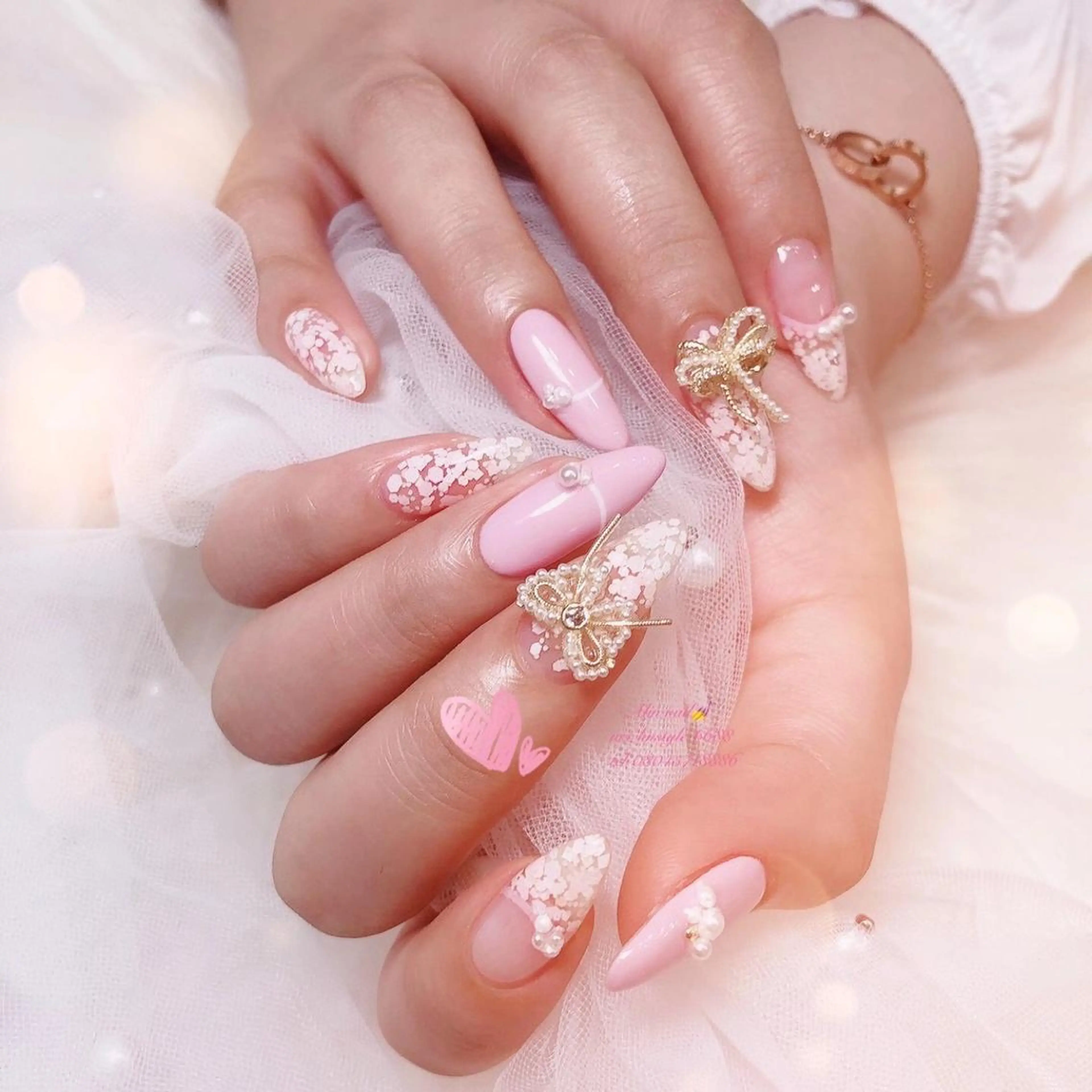 ネイル ネイルサロン 9Carats神田のネイルデザイン