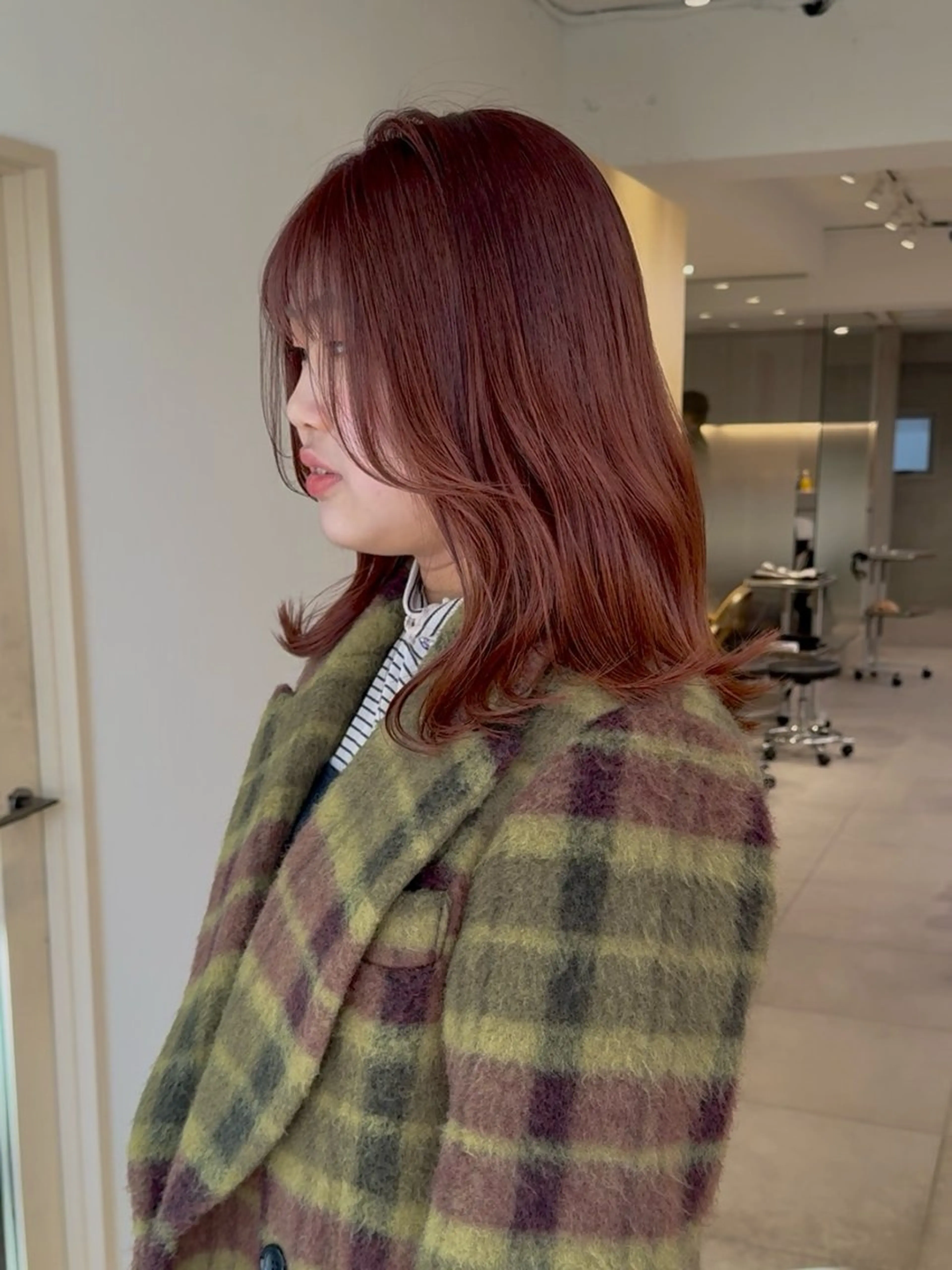 ミディアム カラー ヘアカラー トリートメント noa/ 渋谷のヘアスタイル