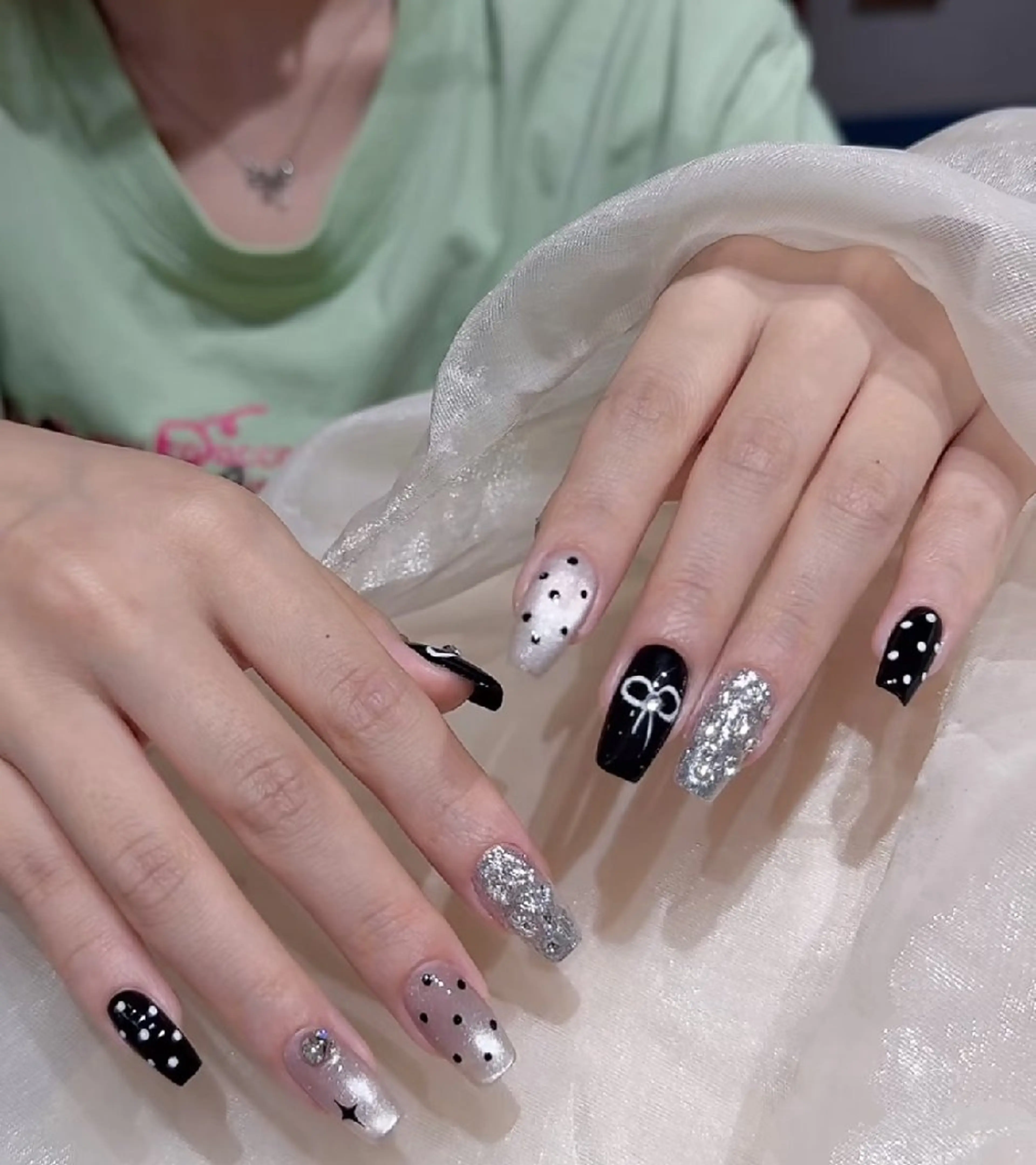 ネイル モニカ アキイのネイルデザイン