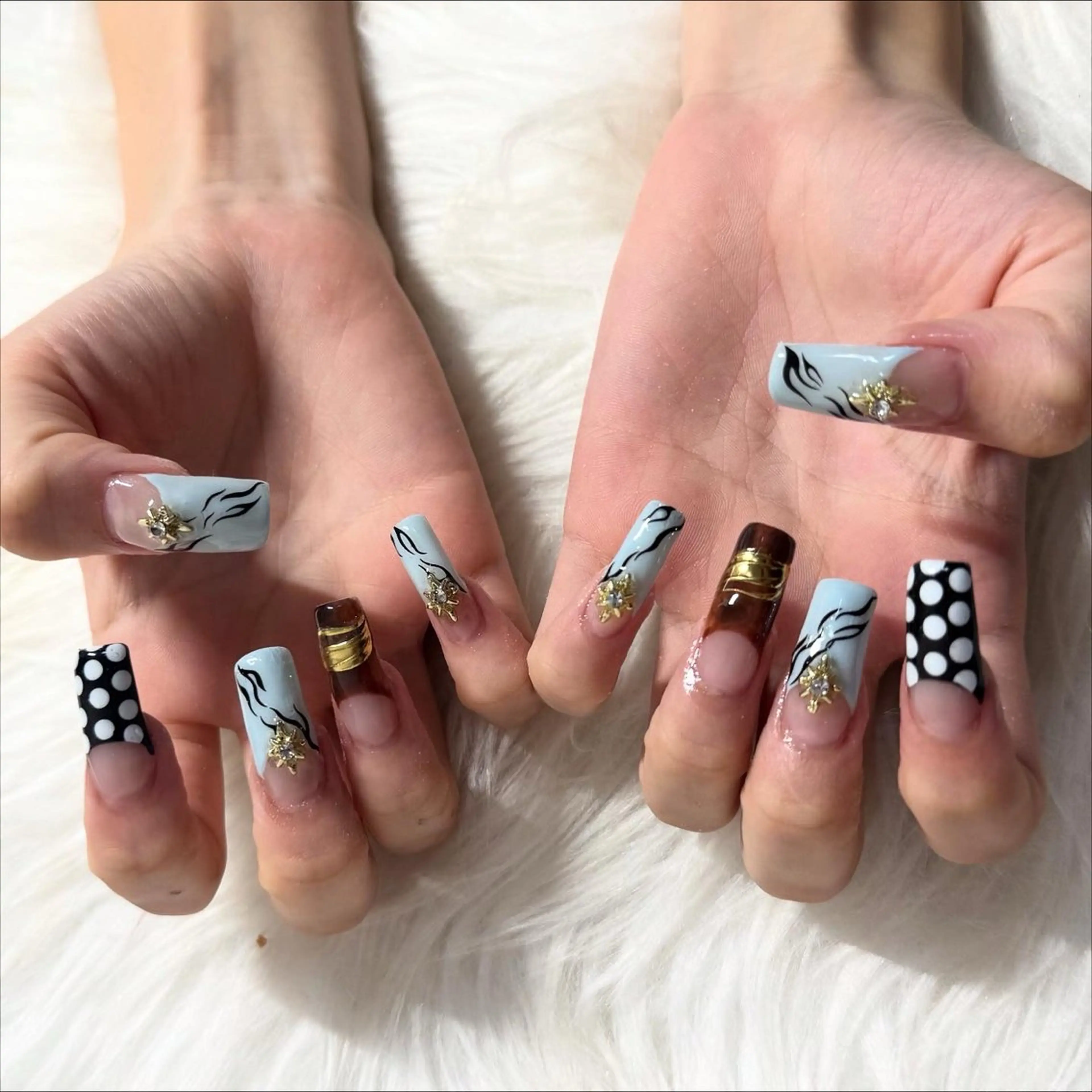 ロング ハンドネイル mao .のネイルデザイン