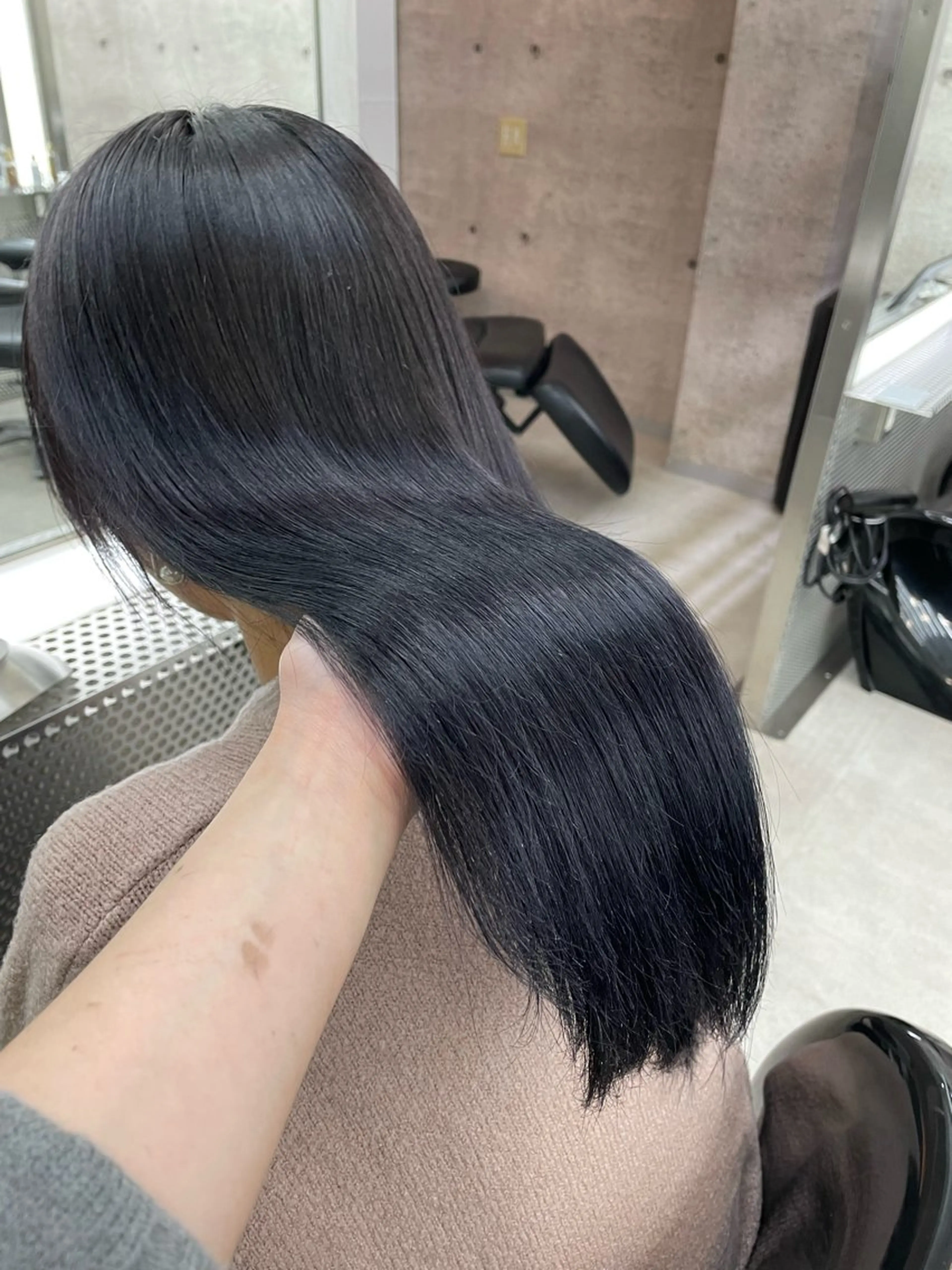 ミディアム iki omotesando所属・mizuki🩶 バレイヤージュのヘアスタイル