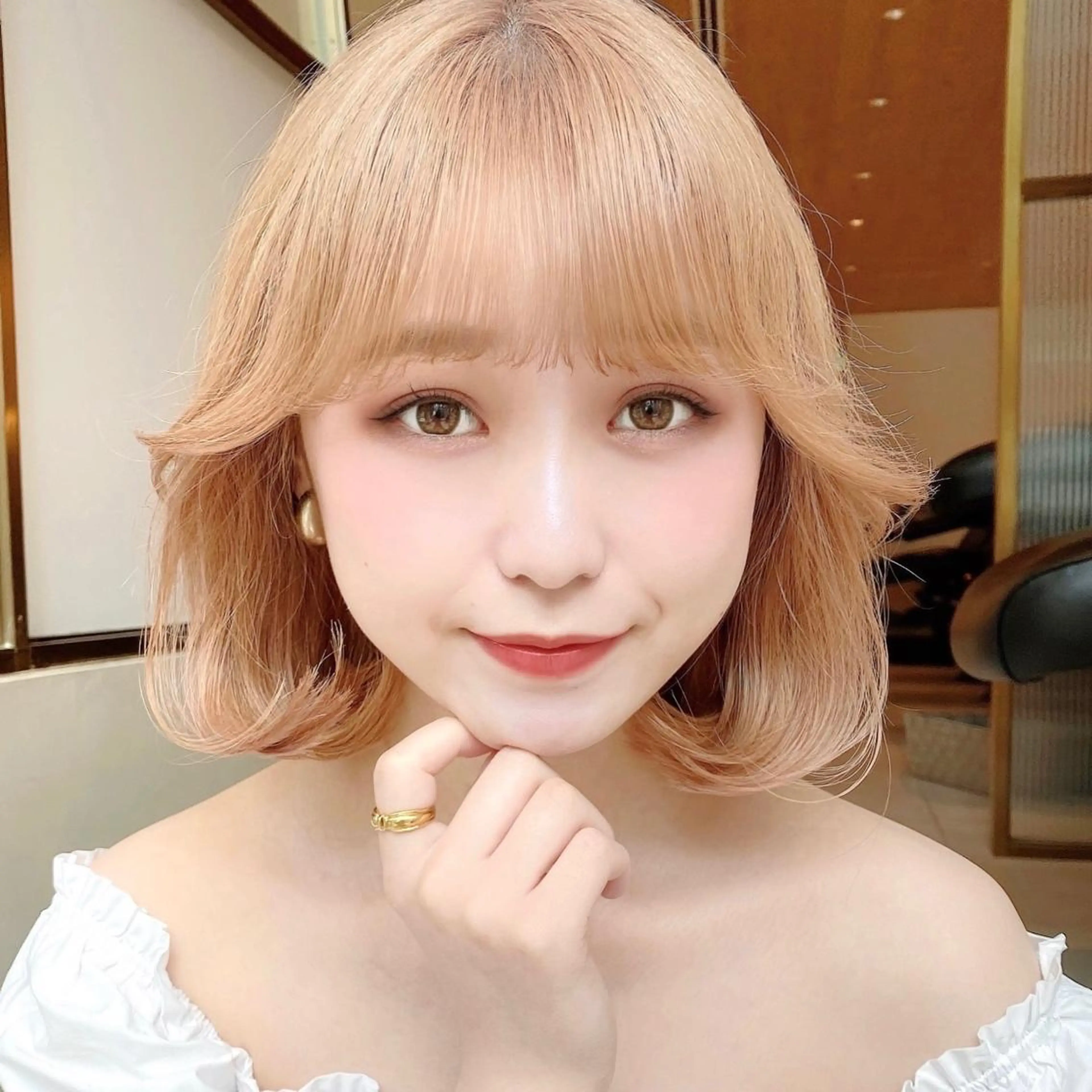 ミディアム 韓国くびれレイヤー 🇰🇷はづきのヘアスタイル