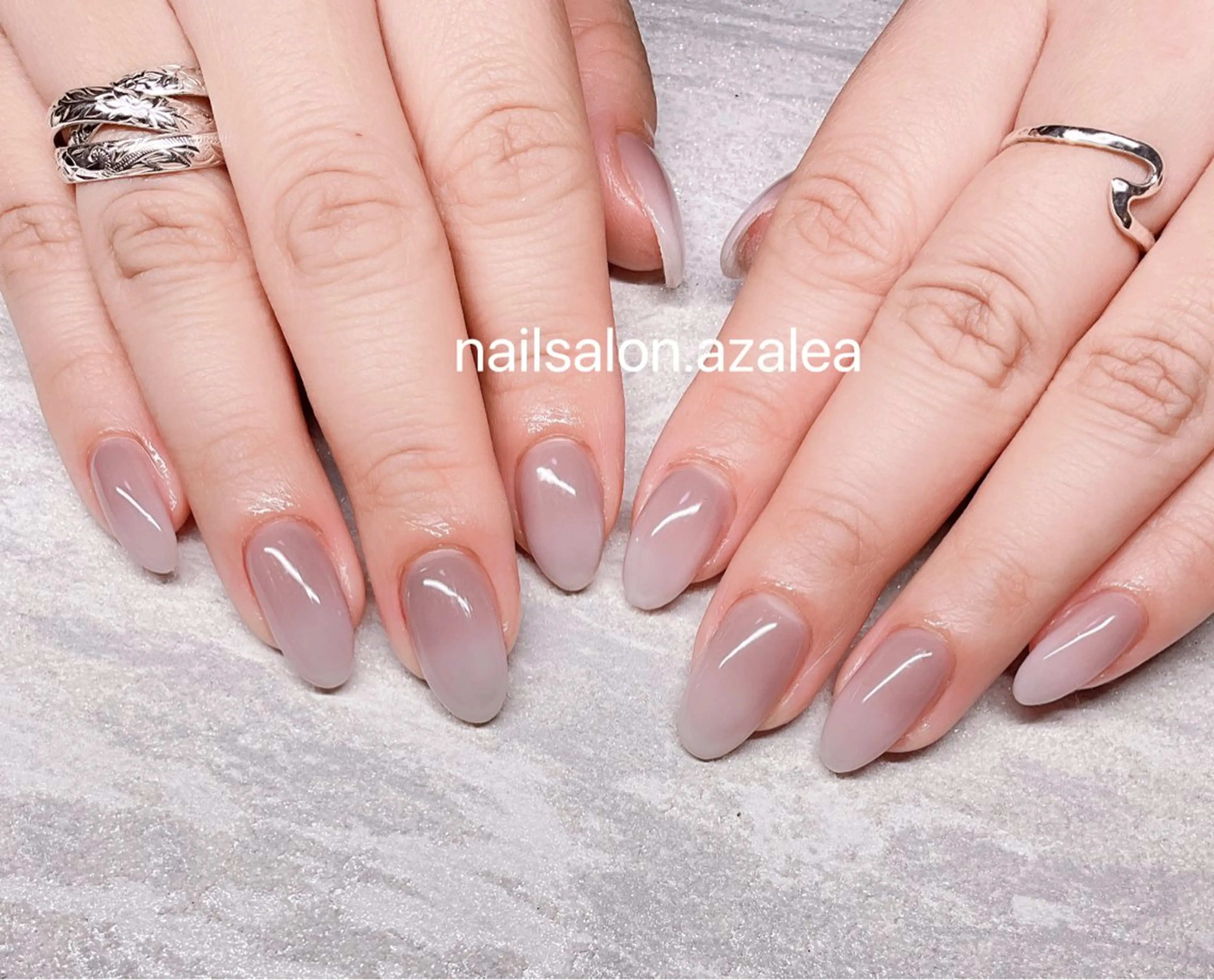 ネイル ハンドネイル R inのネイルデザイン