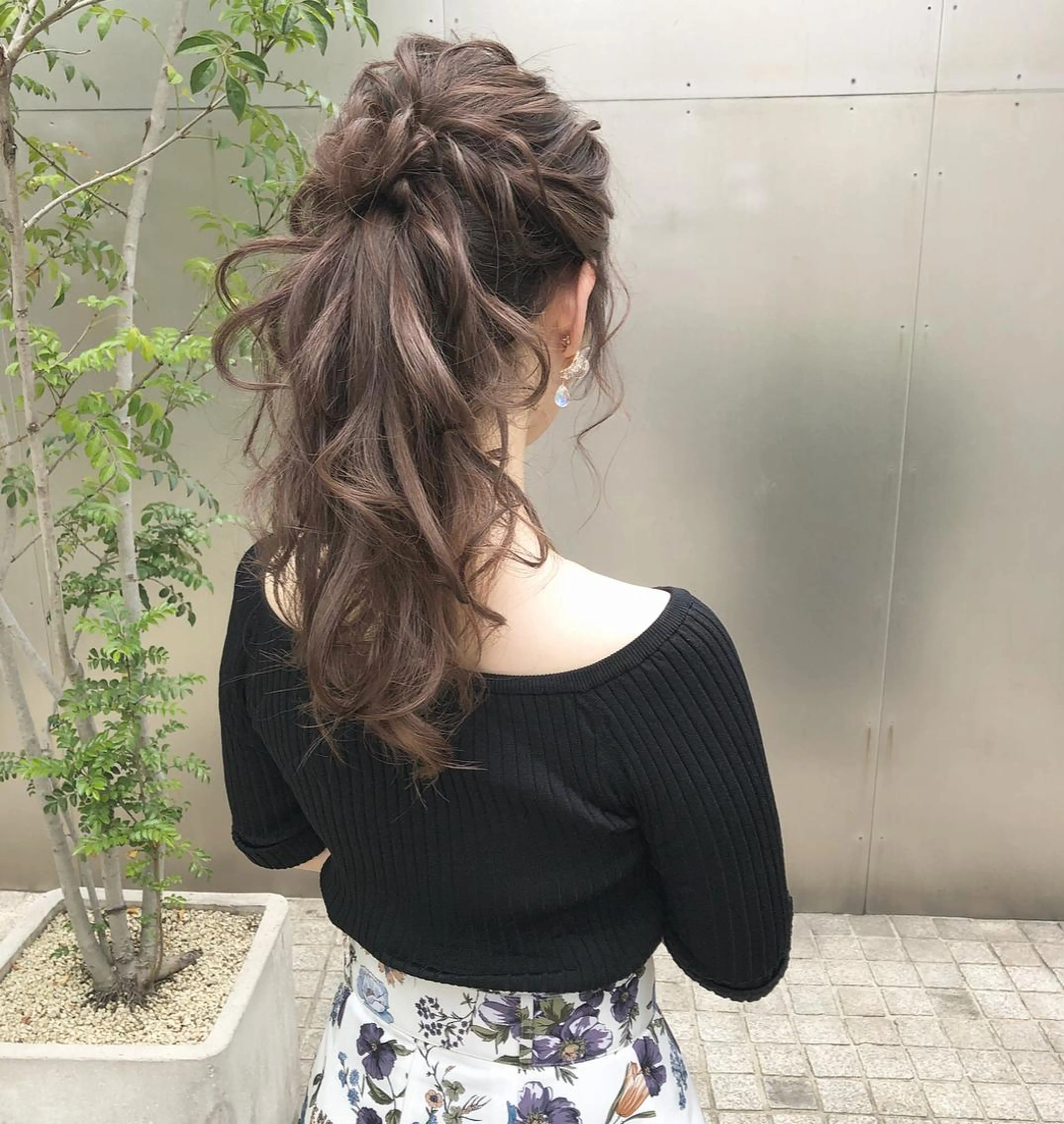 ロング カラー ヘアアレンジ ポニーテール ショコラグレージュ グレージュ autre所属・大久保 ひでなりのヘアスタイル