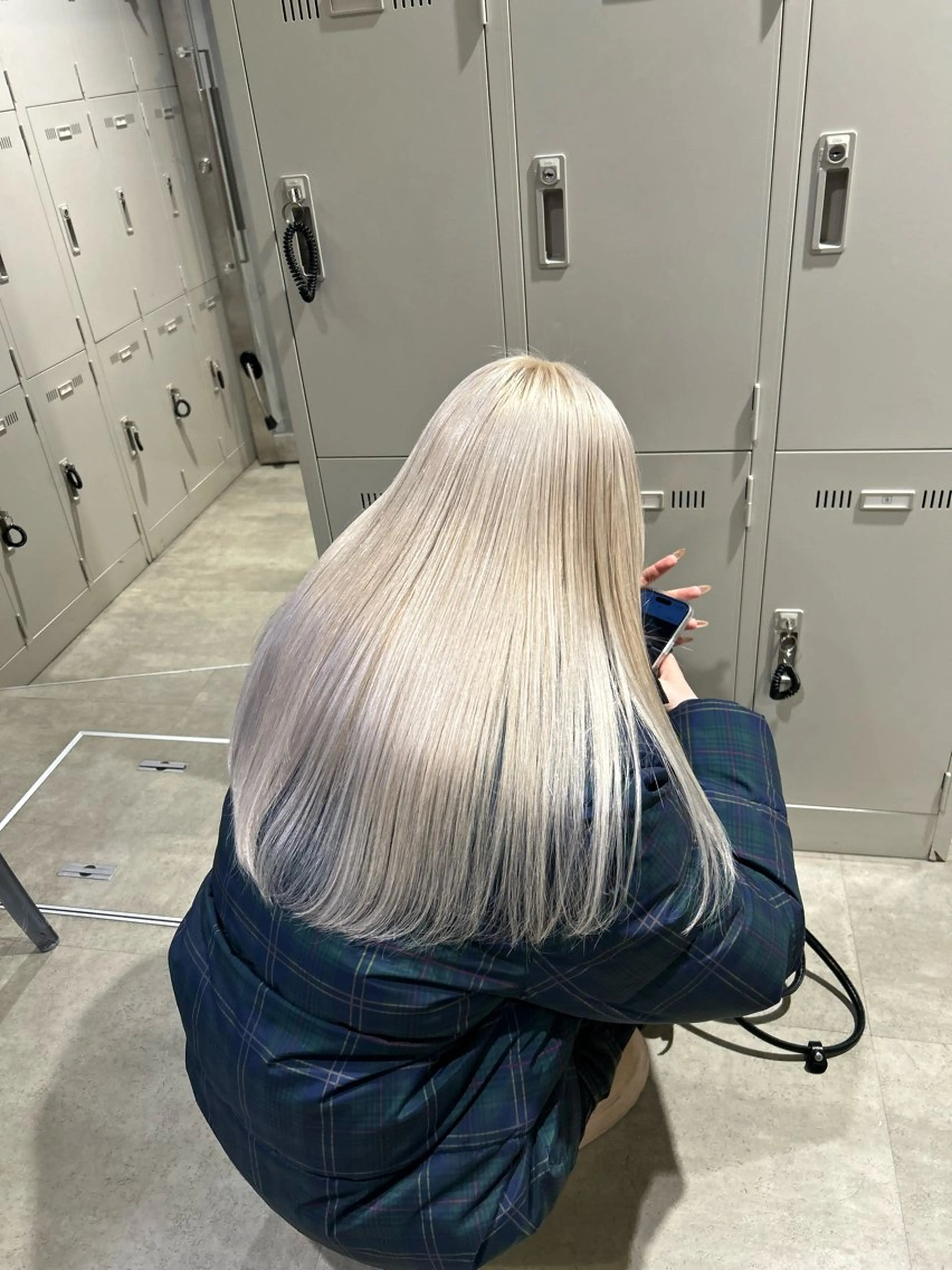 ロング カラー ヘアカラー 韓国ヘア暗髪 ダブルカラーメンズ可のヘアスタイル
