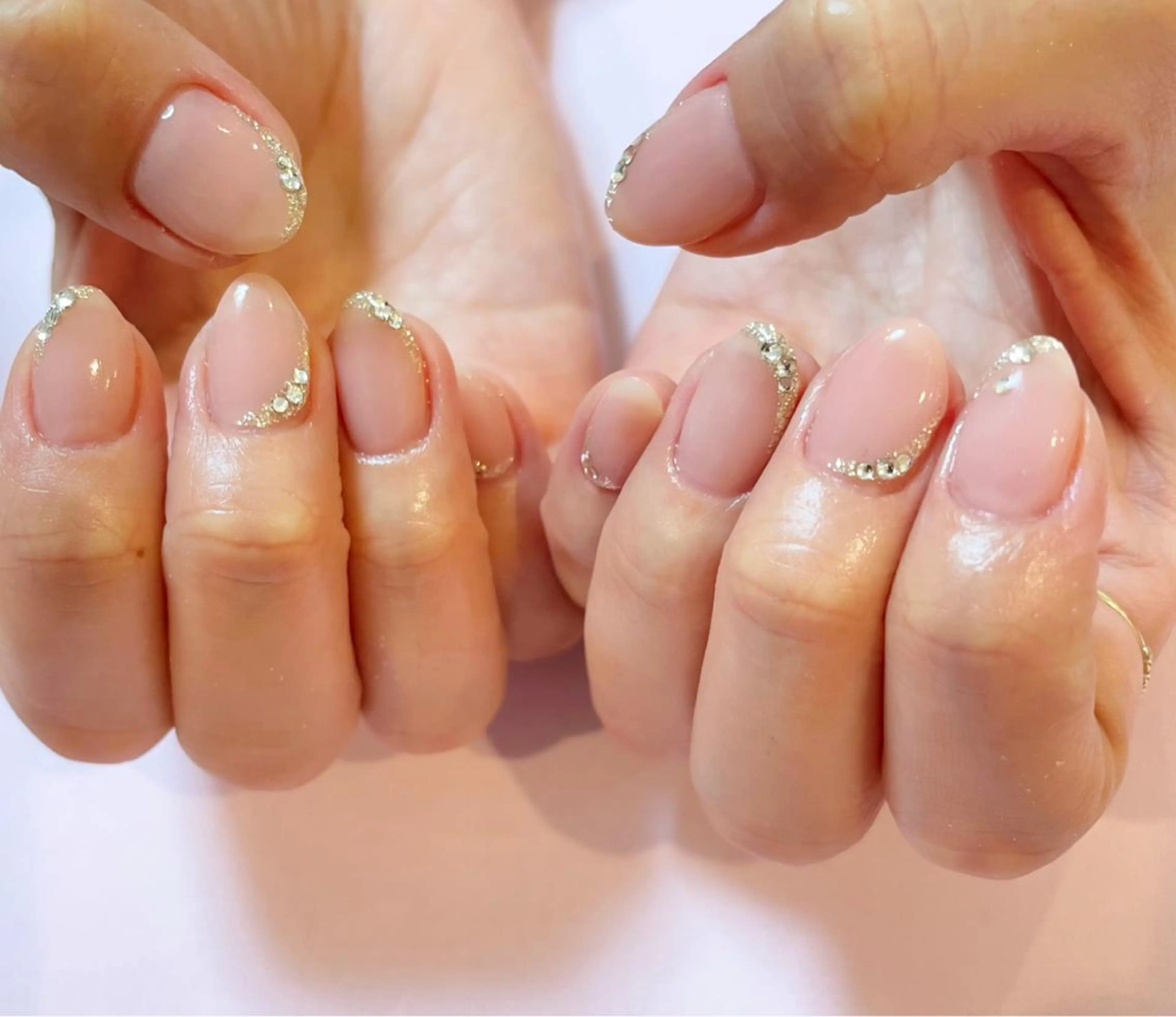 ネイル シンプルネイル ストーンネイル Re:st〔リスト〕所属・ayane Re:st〔リスト〕のネイルデザイン