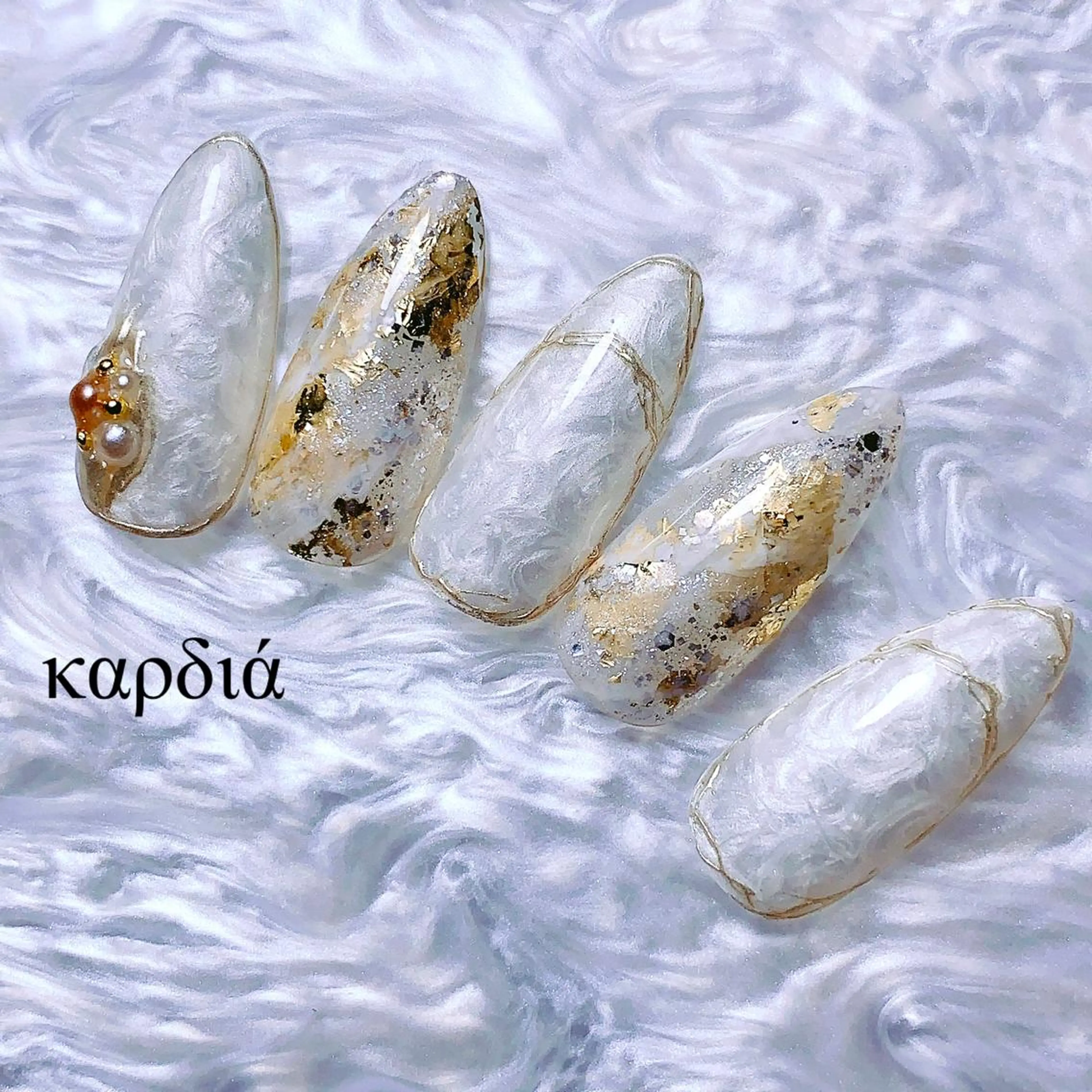 ネイル ハンドネイル καρδιά -ｶﾙﾃﾞｨｱ-のネイルデザイン