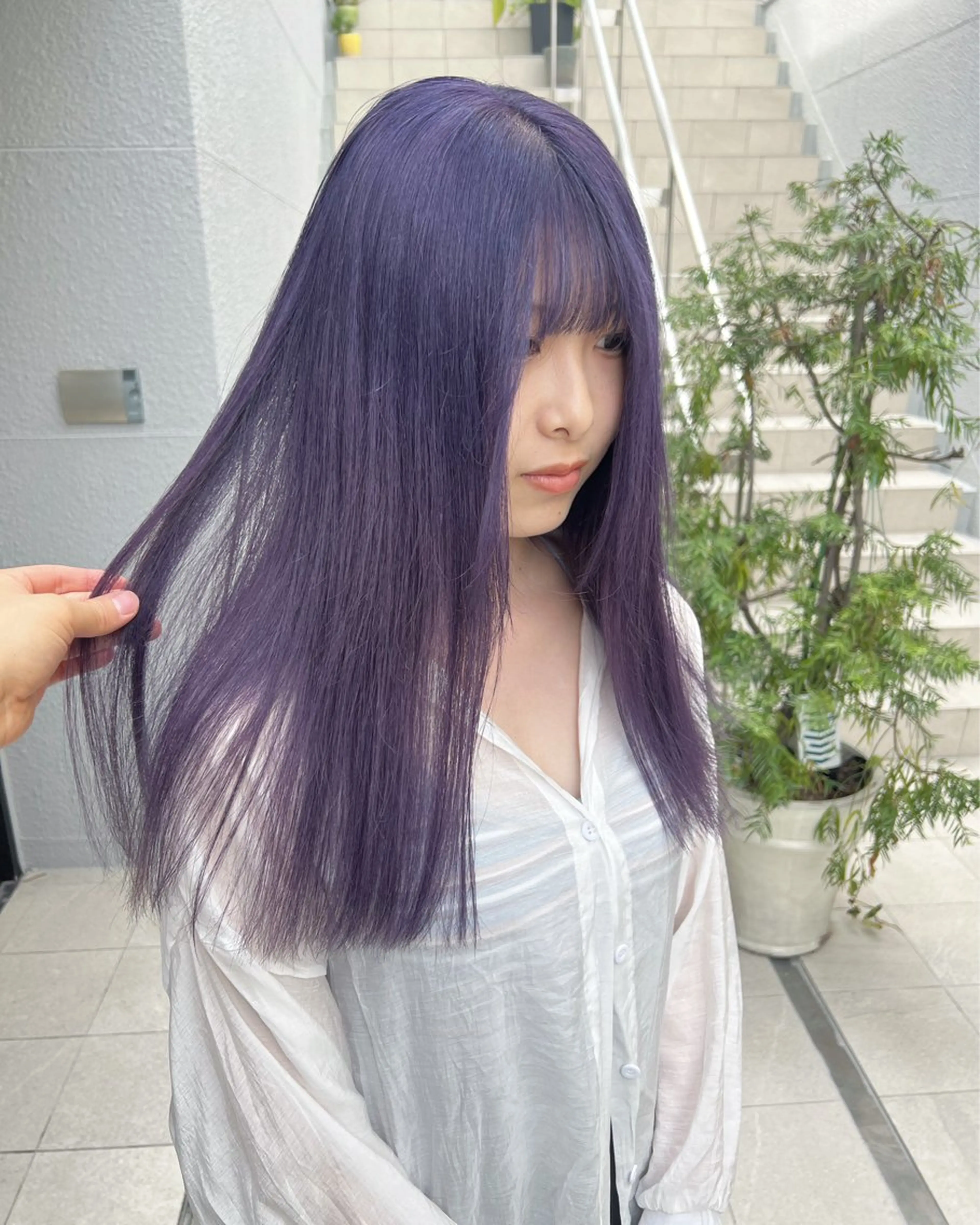 セミロング カラー ブリーチ ブルーカラー ブルーラベンダー ケアブリーチ ハイトーンカラー レイヤーカット/韓国 艶カラー🪄REN.のヘアスタイル