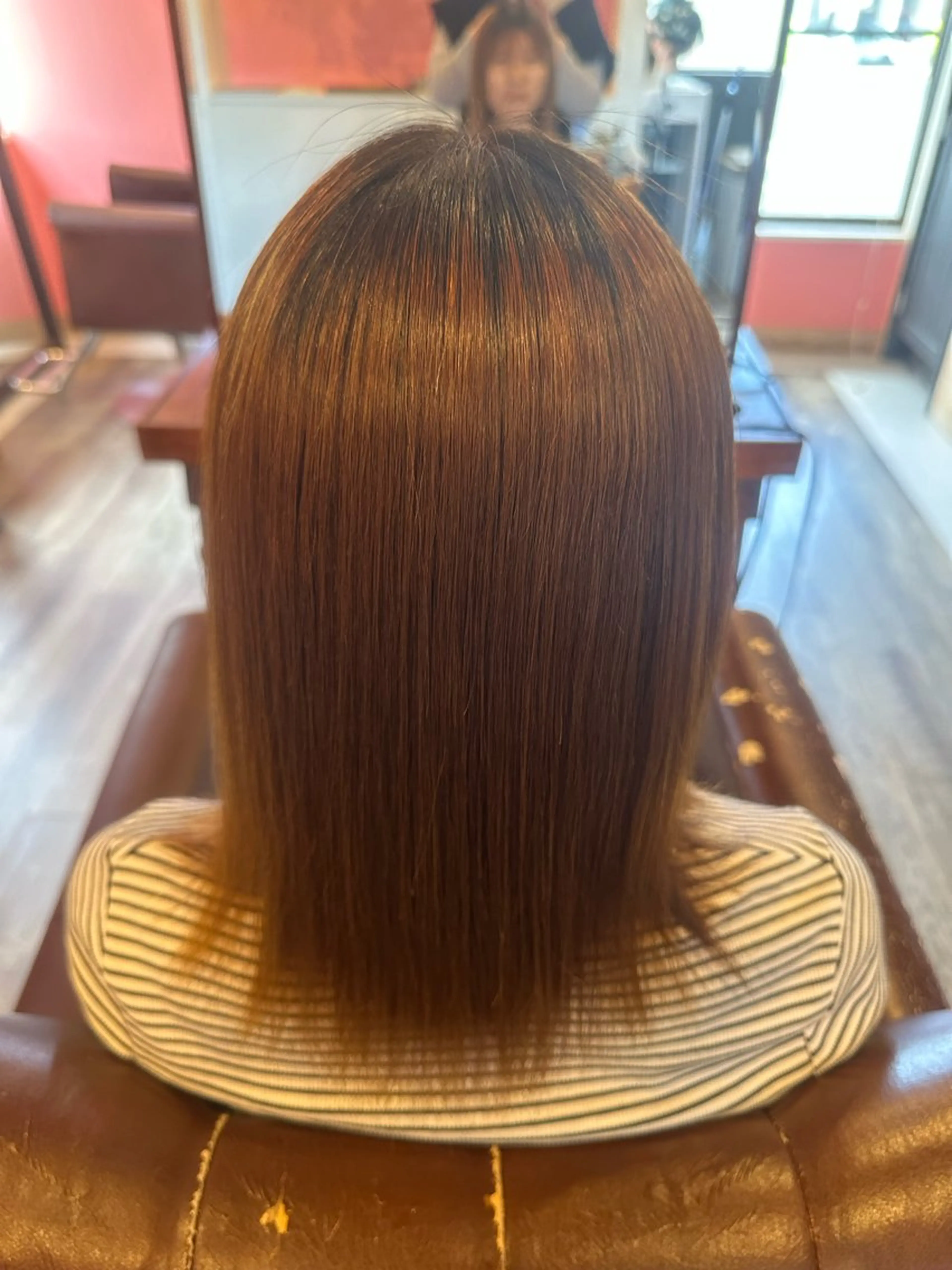 ミディアム 縮毛矯正 縮毛矯正 安達 望のヘアスタイル
