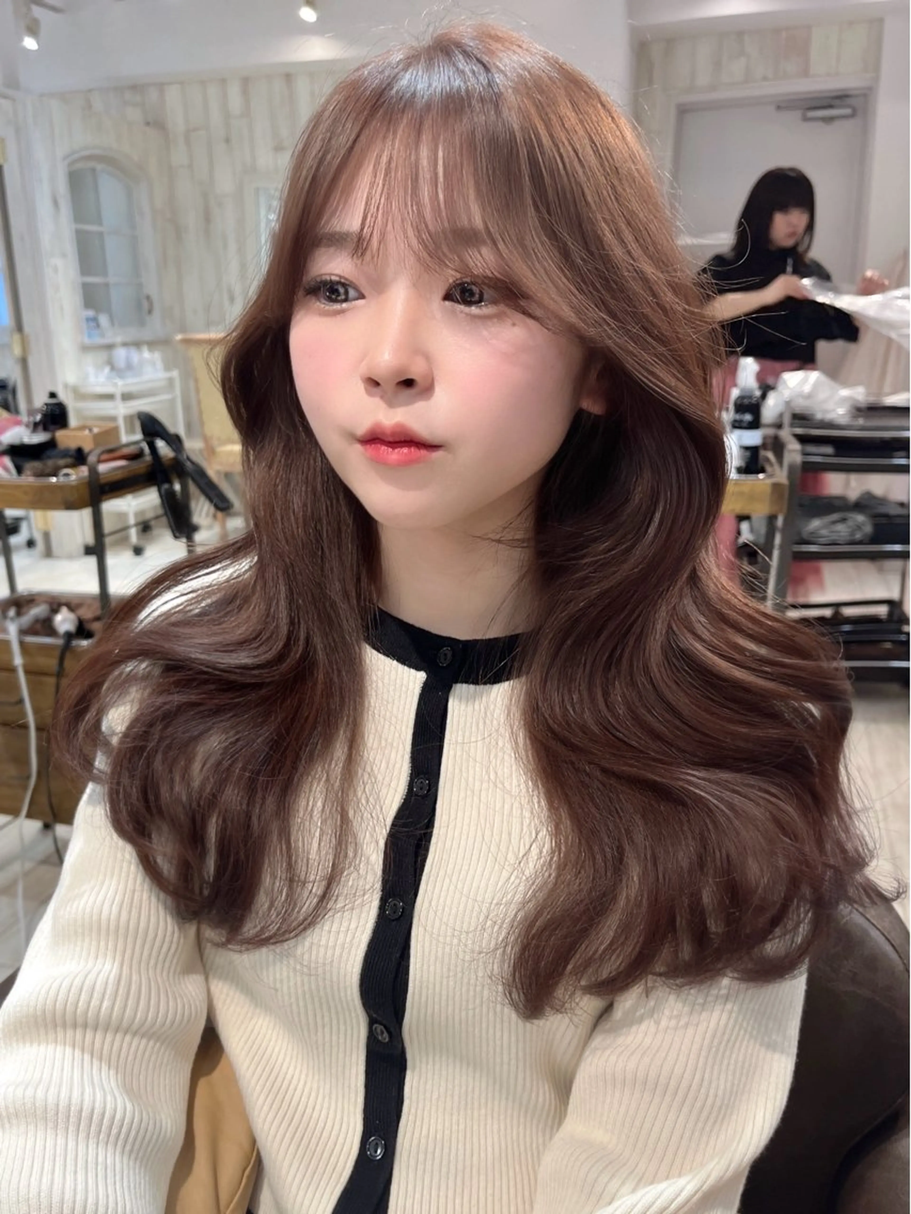 ロング くびれヘア 韓国風ヘア 似合わせカット ワンホンヘア ヘアカラー トリートメント レイヤーカット ✨️進藤ひかりのヘアスタイル
