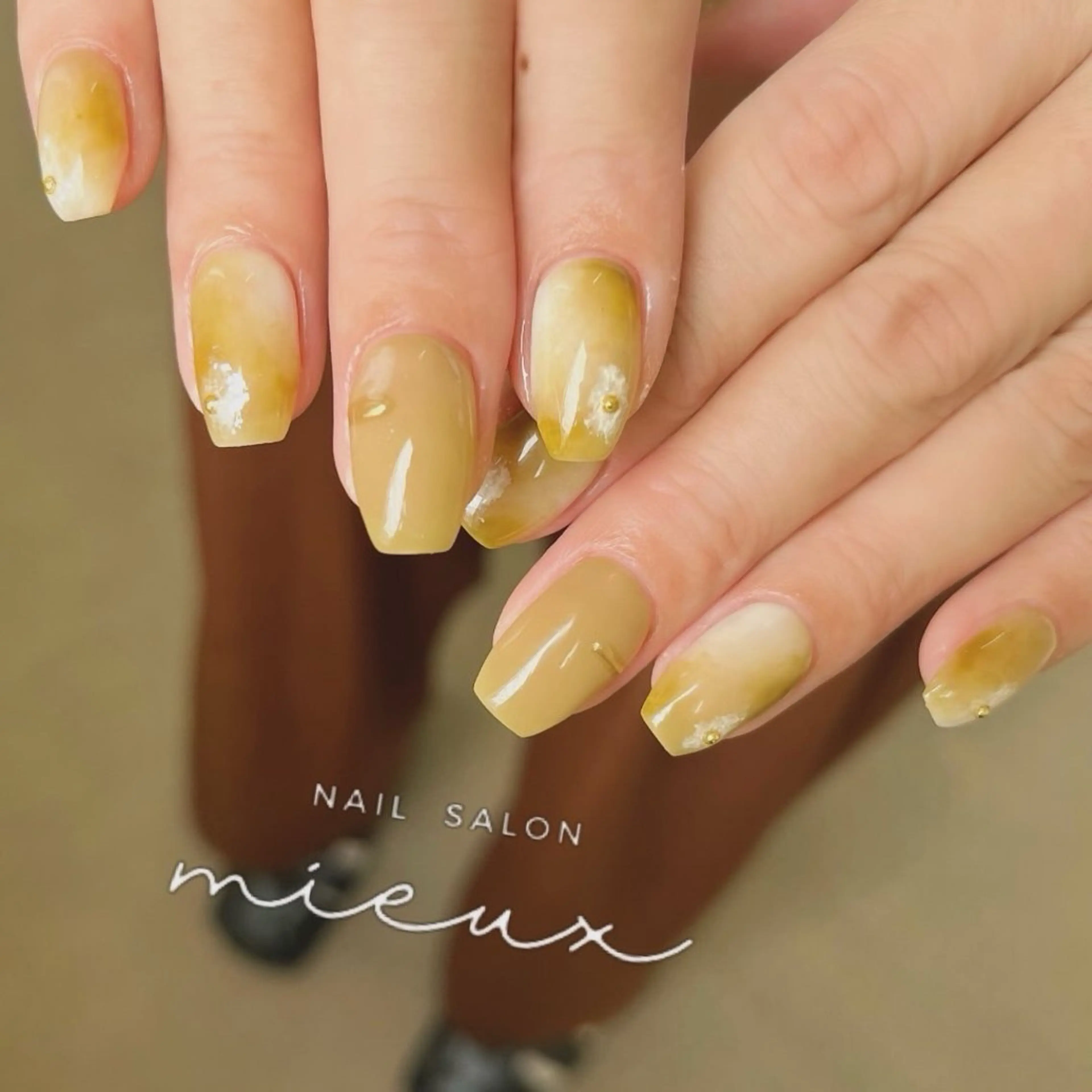 ネイル ハンドネイル mieux ariiiのネイルデザイン