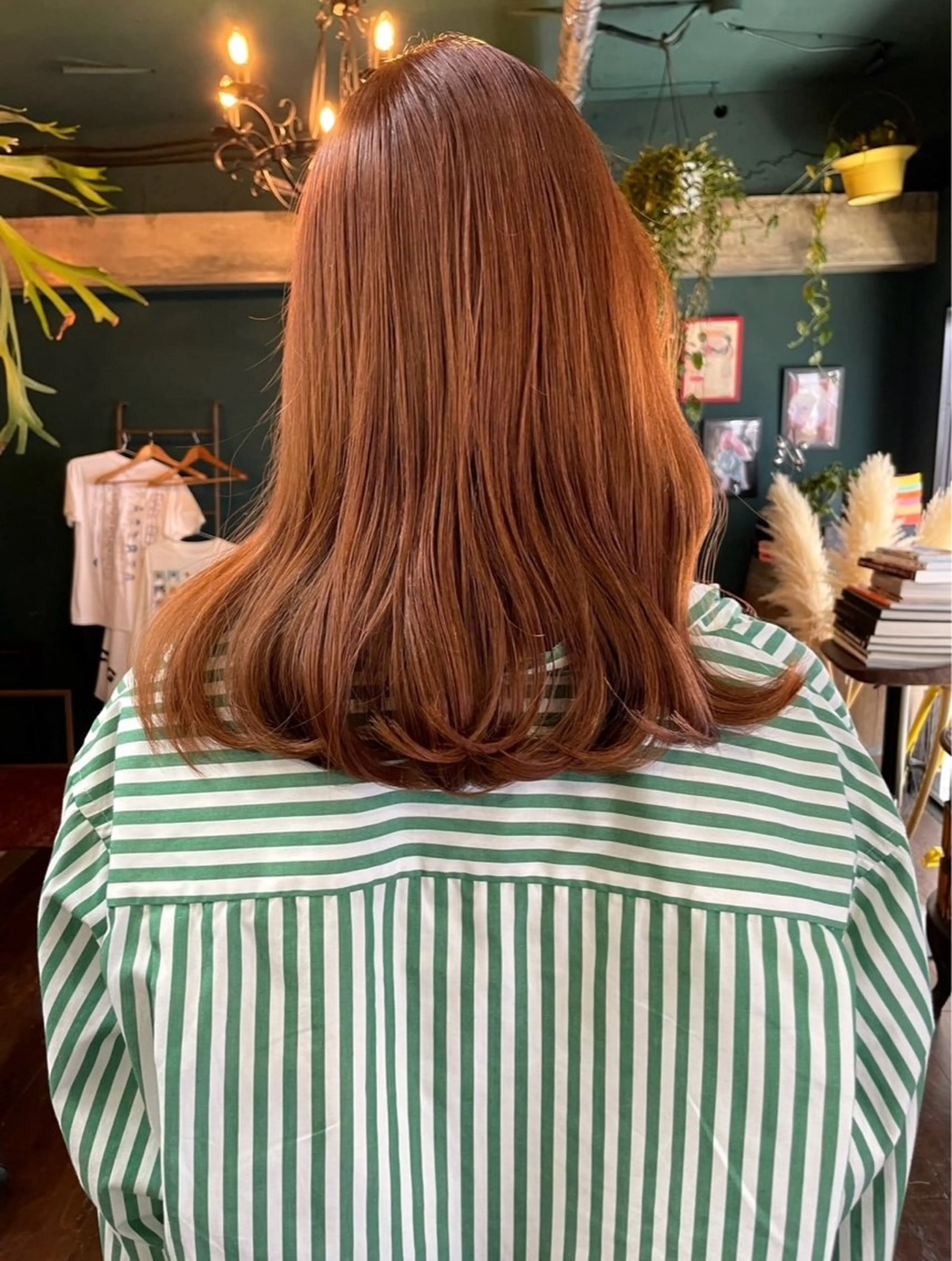 セミロング カラー vivre libre所属・仲村 真里奈のヘアスタイル