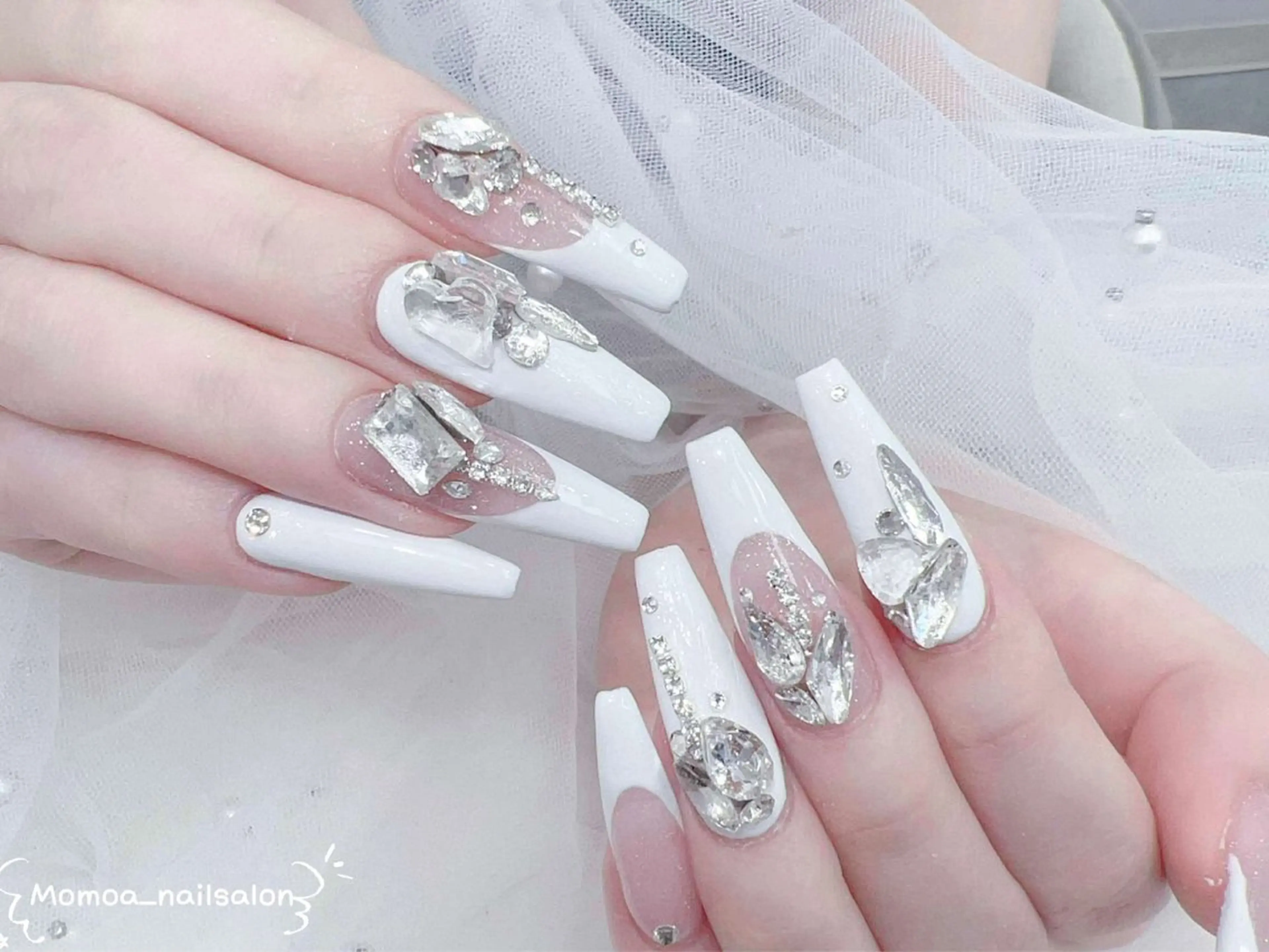 ネイル ハロウィン キラキラネイル 韓国ネイル スカルプネイル ハンドネイル MoMoA Nail ネイル長さ出し専門店のネイルデザイン