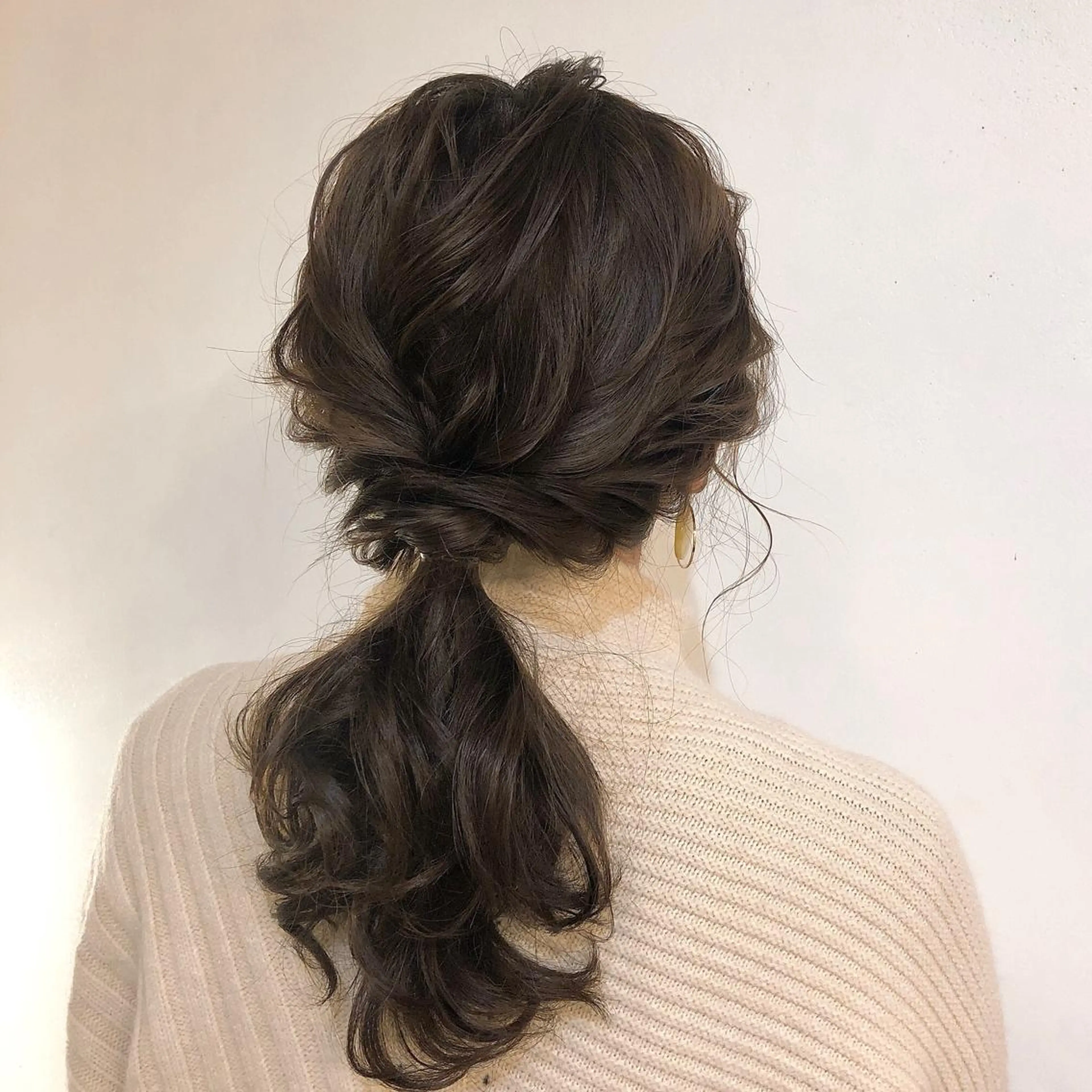 ロング ヘアアレンジ ポニーテール 簡単アレンジ ヘアセット h a k u 大倉 卓人のヘアスタイル