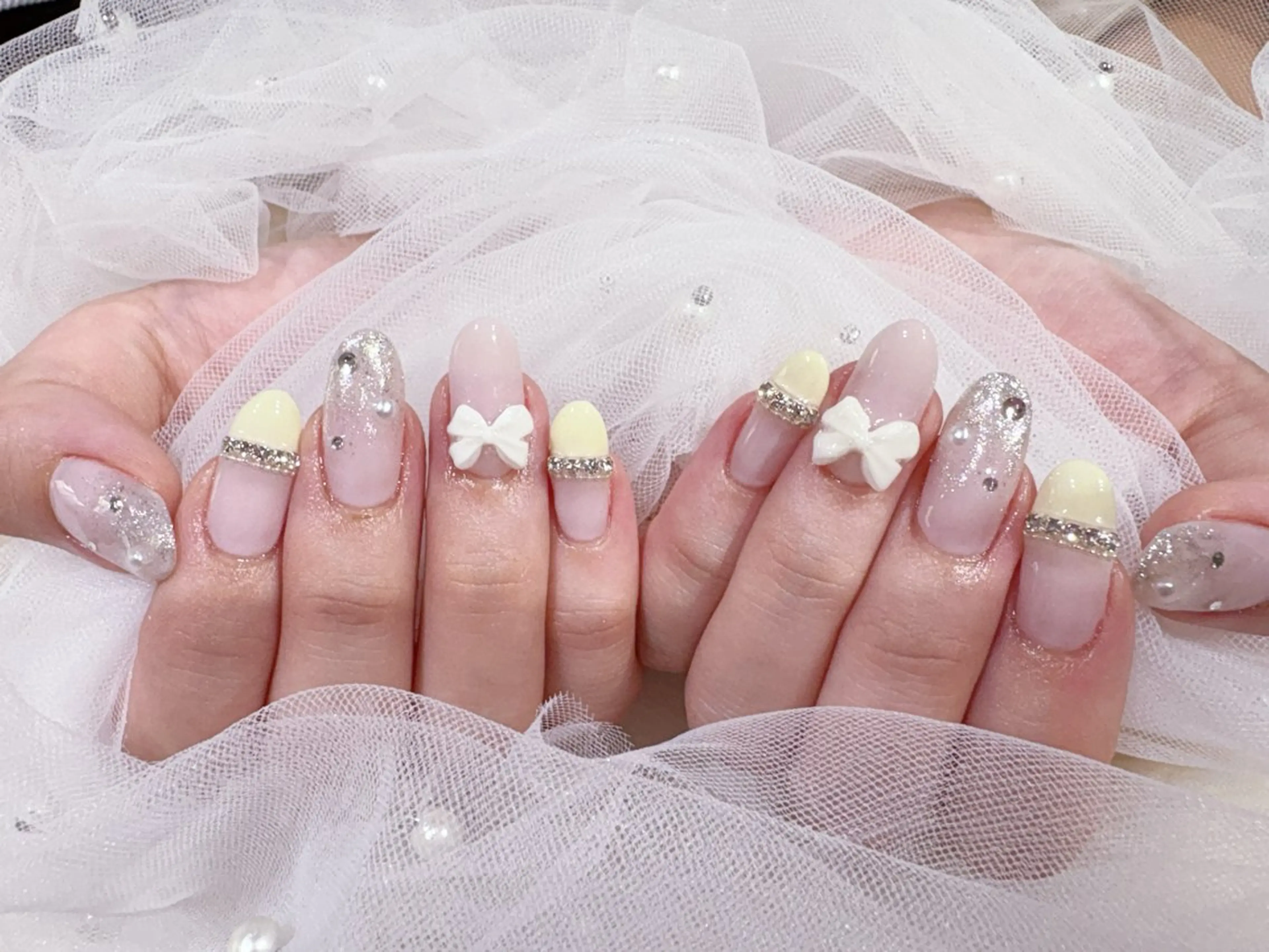 ネイル フレンチネイル ワンホンネイル 黄色 Nail R🌷 AKARI恵比寿のネイルデザイン