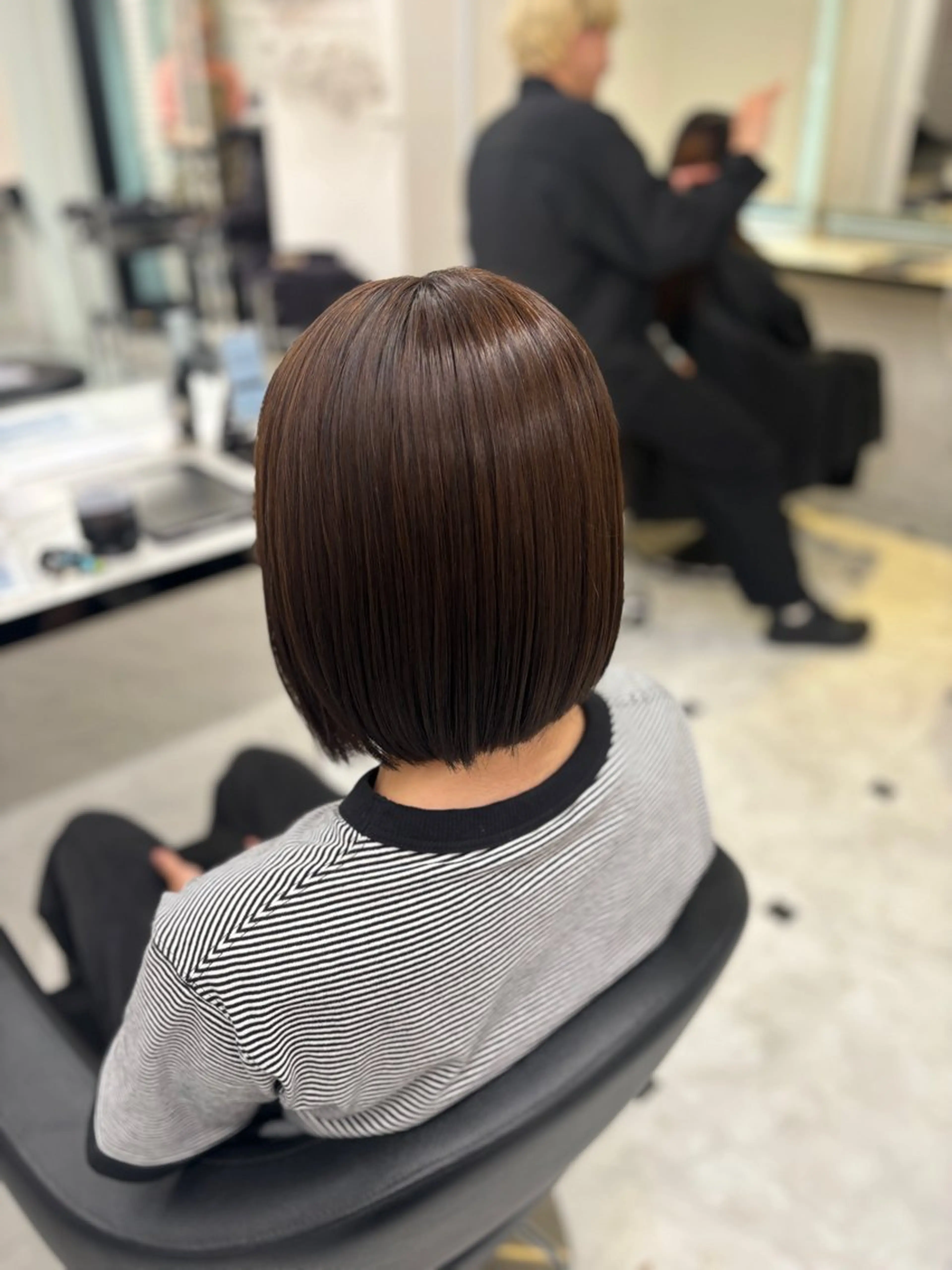 ショート カラー ブラウンカラー 透明感カラー オリーブブラウン カット ヘッドスパ ヘアセット 💙ハイトーン韓国風 色白ヘア💙manaのヘアスタイル