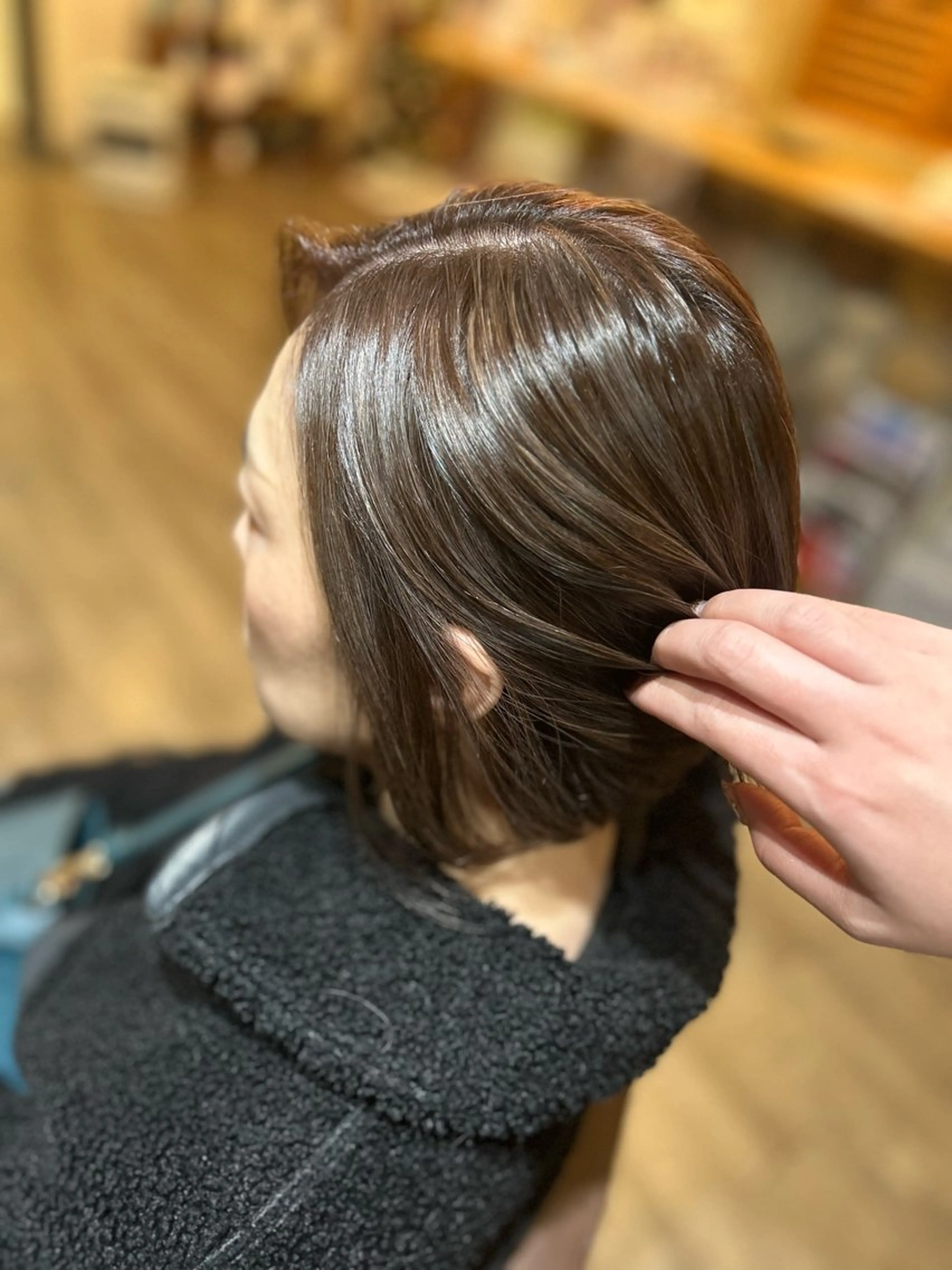 ショート カラー グレージュ ハイライトカラー ハイライト カット ヘアカラー トリートメント Morpho Hair Product所属・井上 花音のヘアスタイル