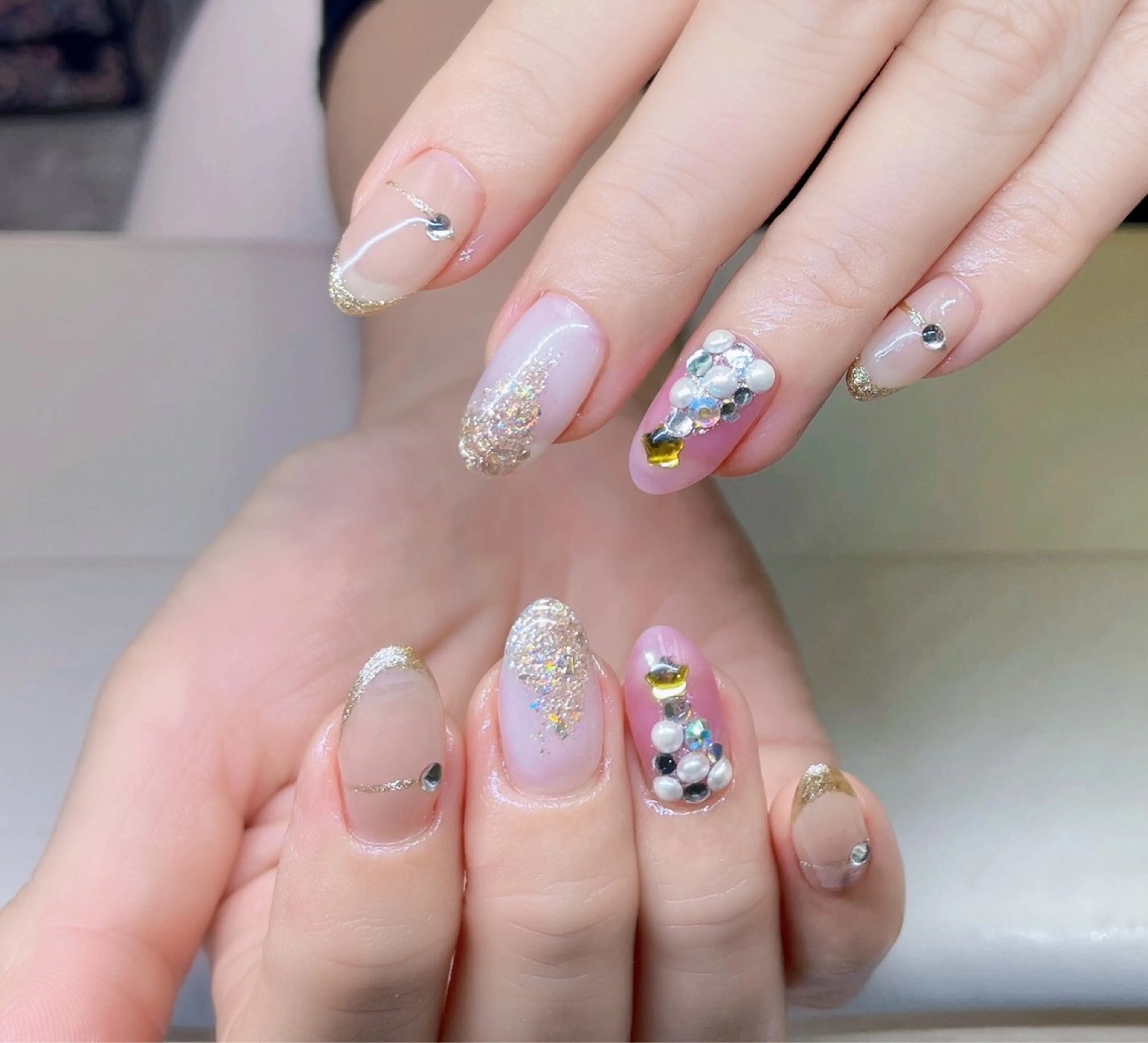 ネイル ハンドネイル AngelChris ビューティーサロンのネイルデザイン