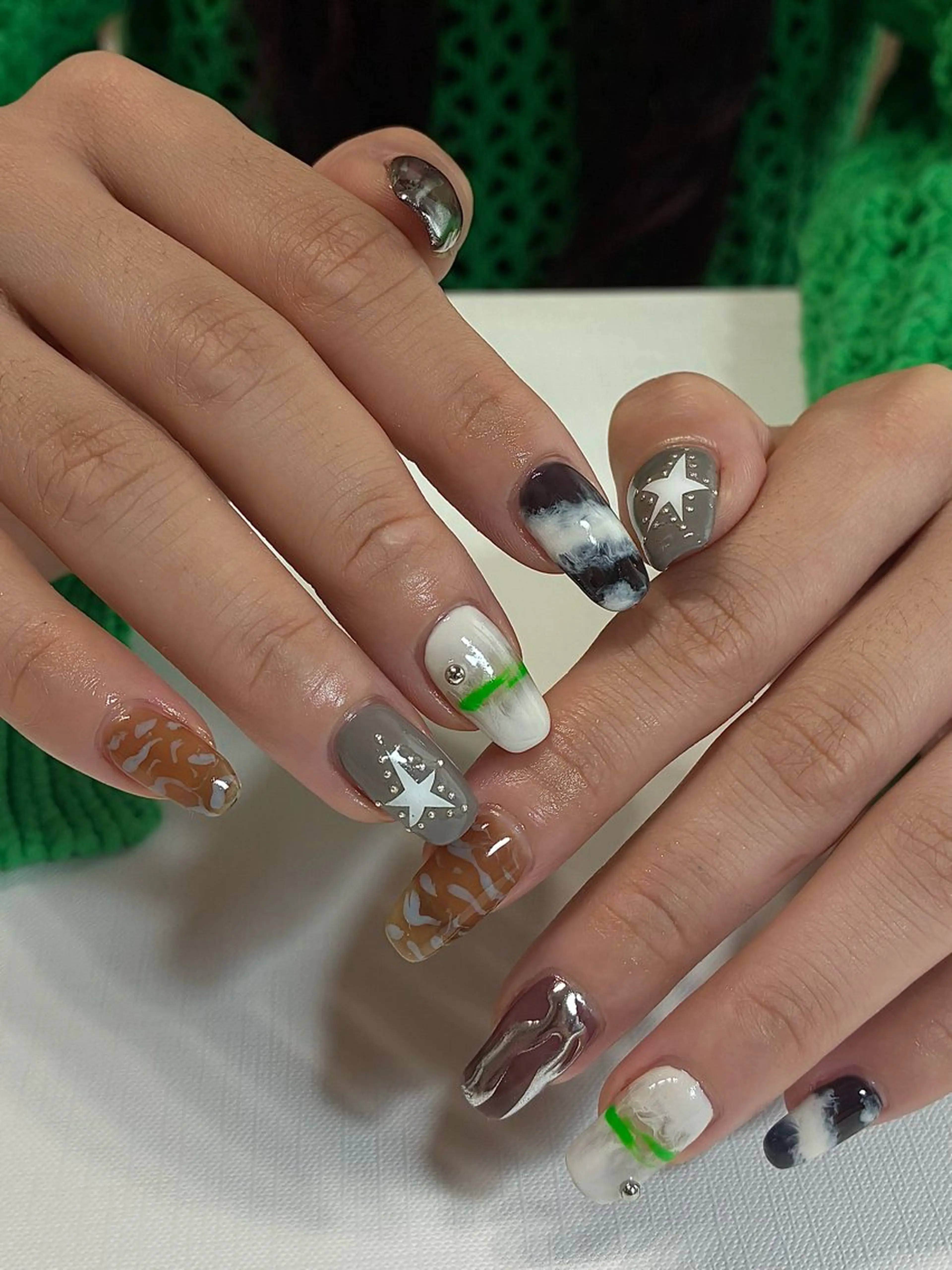ネイル ハンドネイル nail salon Lipine 新守山のネイルデザイン