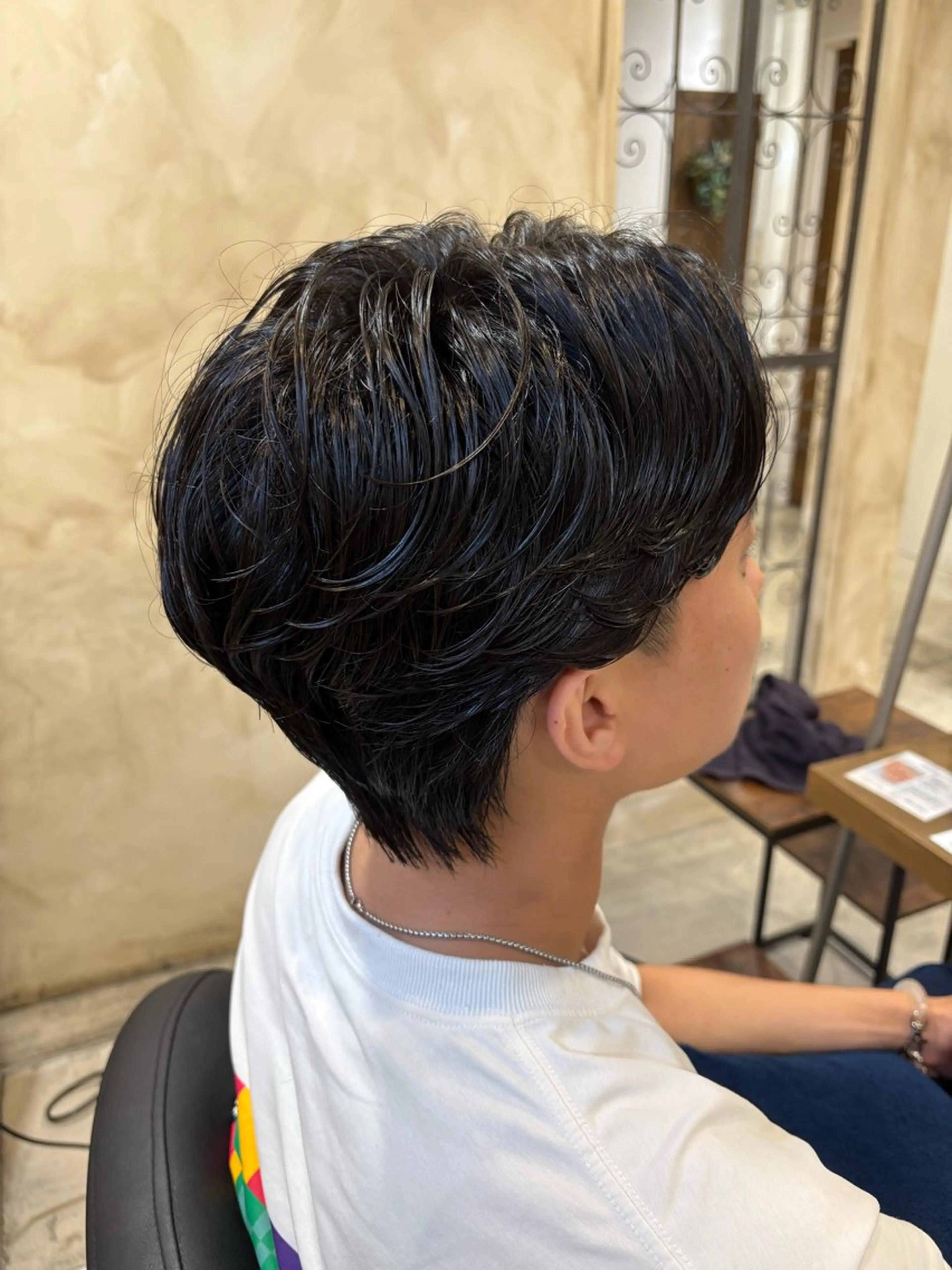 ショート パーマ メンズ メンズパーマ ニュアンスパーマ パーマ ニュアンスカラー／ メンズ🌙久住綾香のヘアスタイル