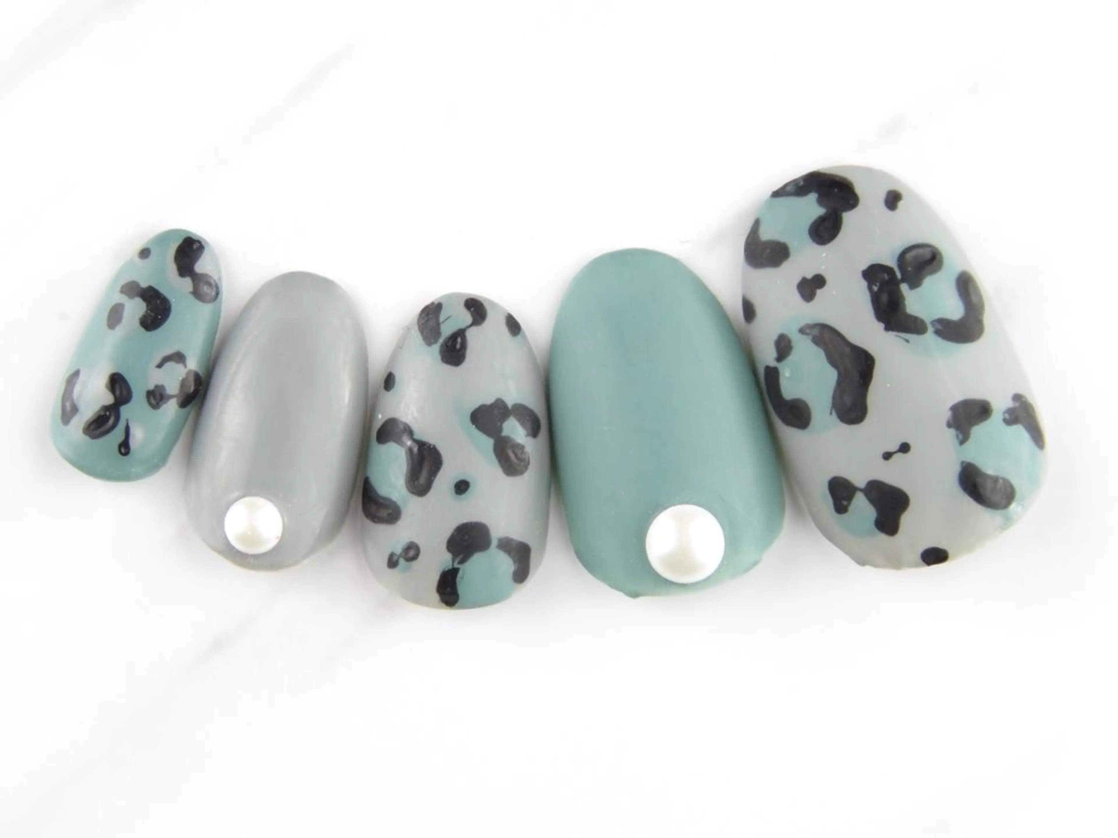 ネイル ネイリスト シンのネイルデザイン