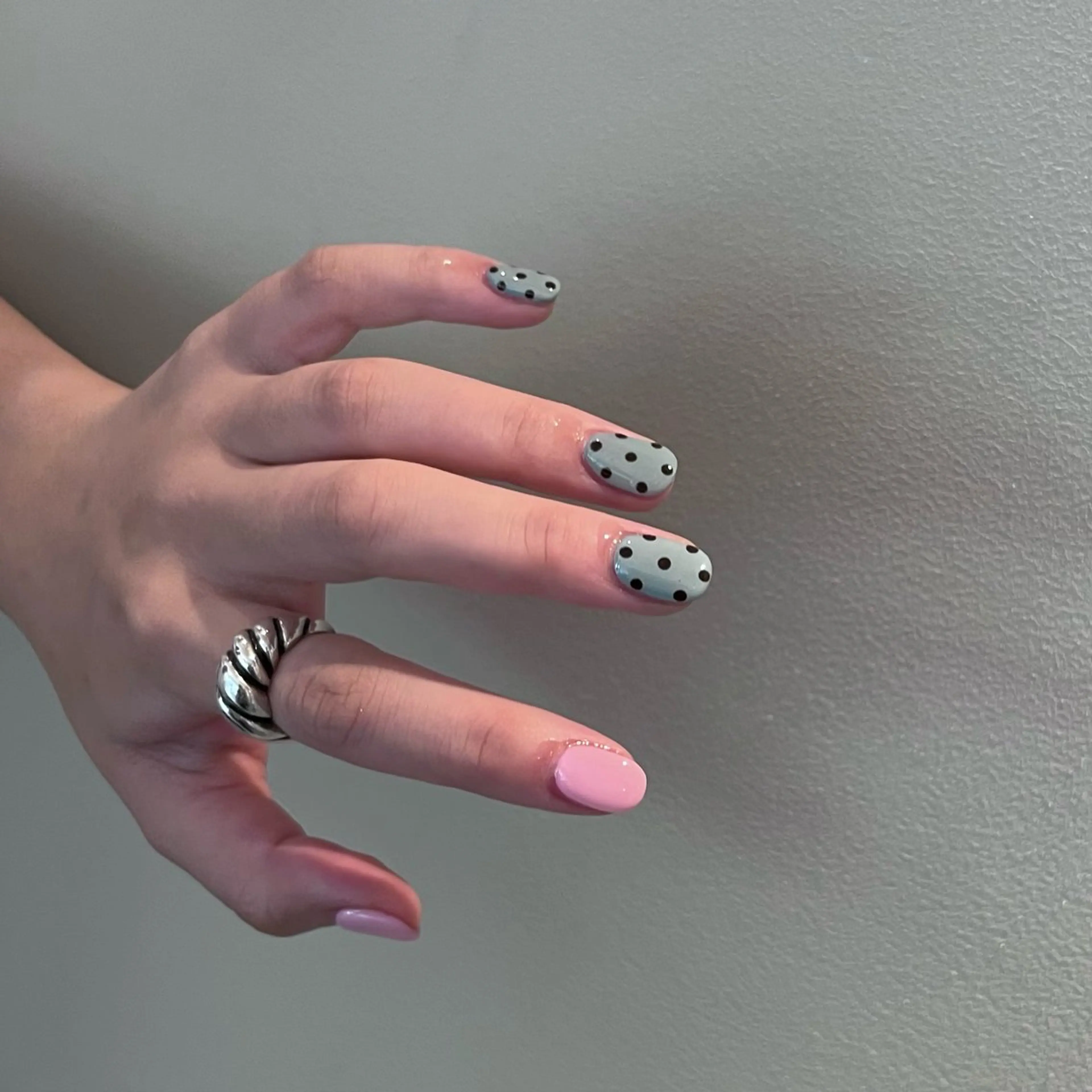 ネイル ハンドネイル lowaly所属・NAKAMURA HARUKAのネイルデザイン