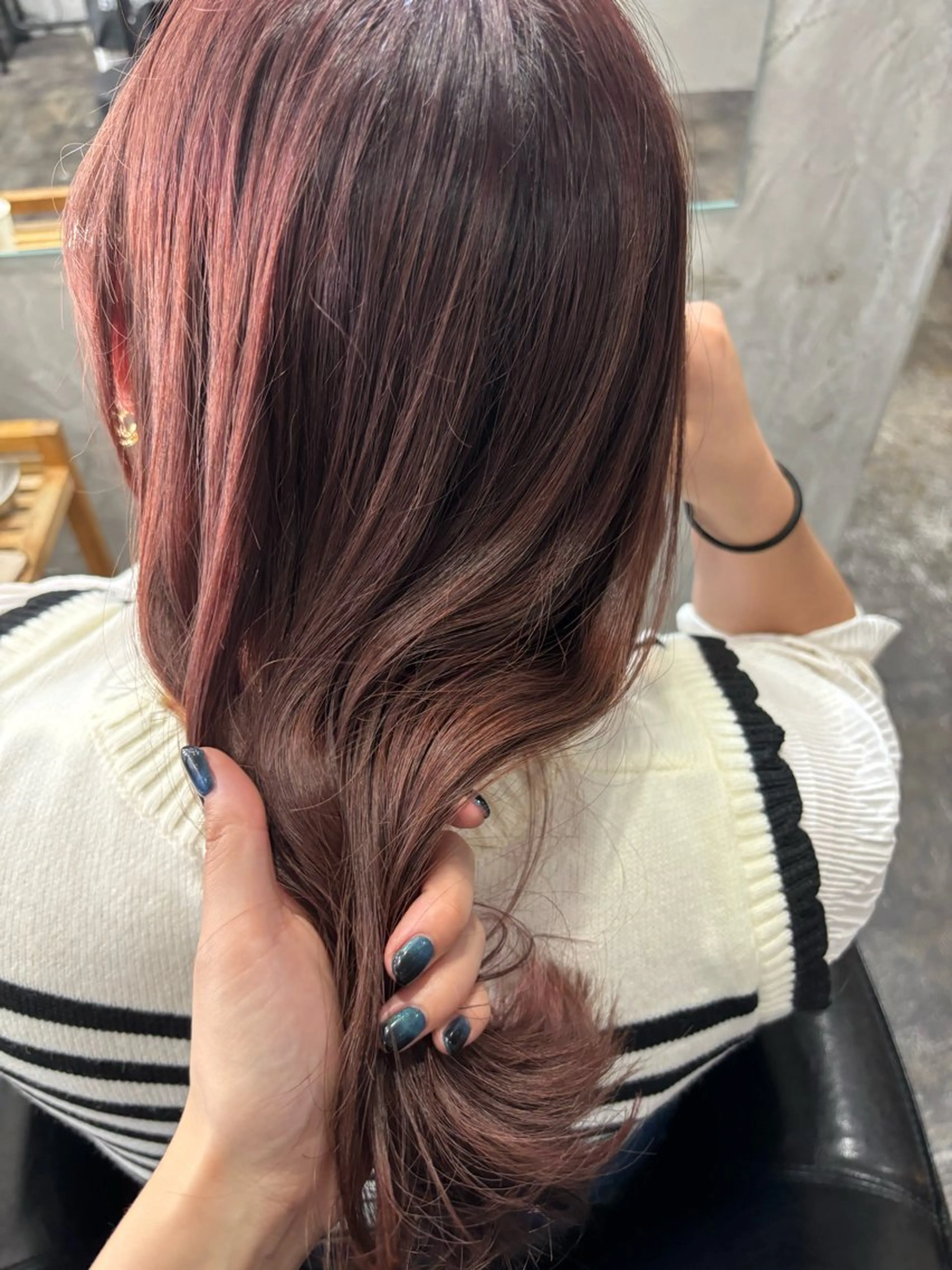 カラー ブリーチ ブリーチなしカラー ピンクカラー fudge所属・MaisonHALU 松浦光咲のヘアスタイル