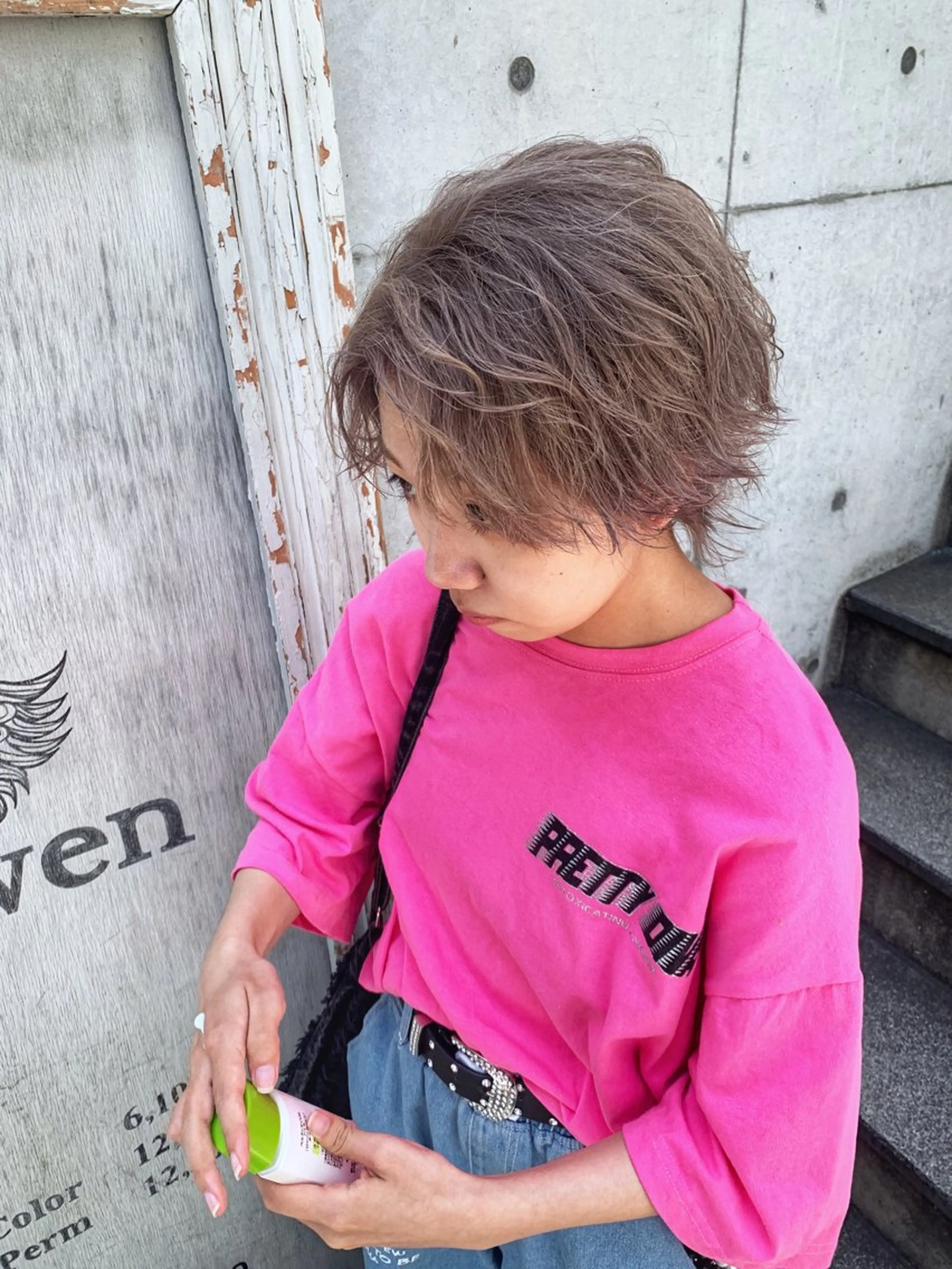 ショート カラー ヘアアレンジ メンズ キッズ ショートボブ メンズバレイヤージュ メンズブリーチ メンズハイライト メンズハイトーン ヘアカラー 🌈難波🌈ベージュ カラー【ヒロム】のヘアスタイル