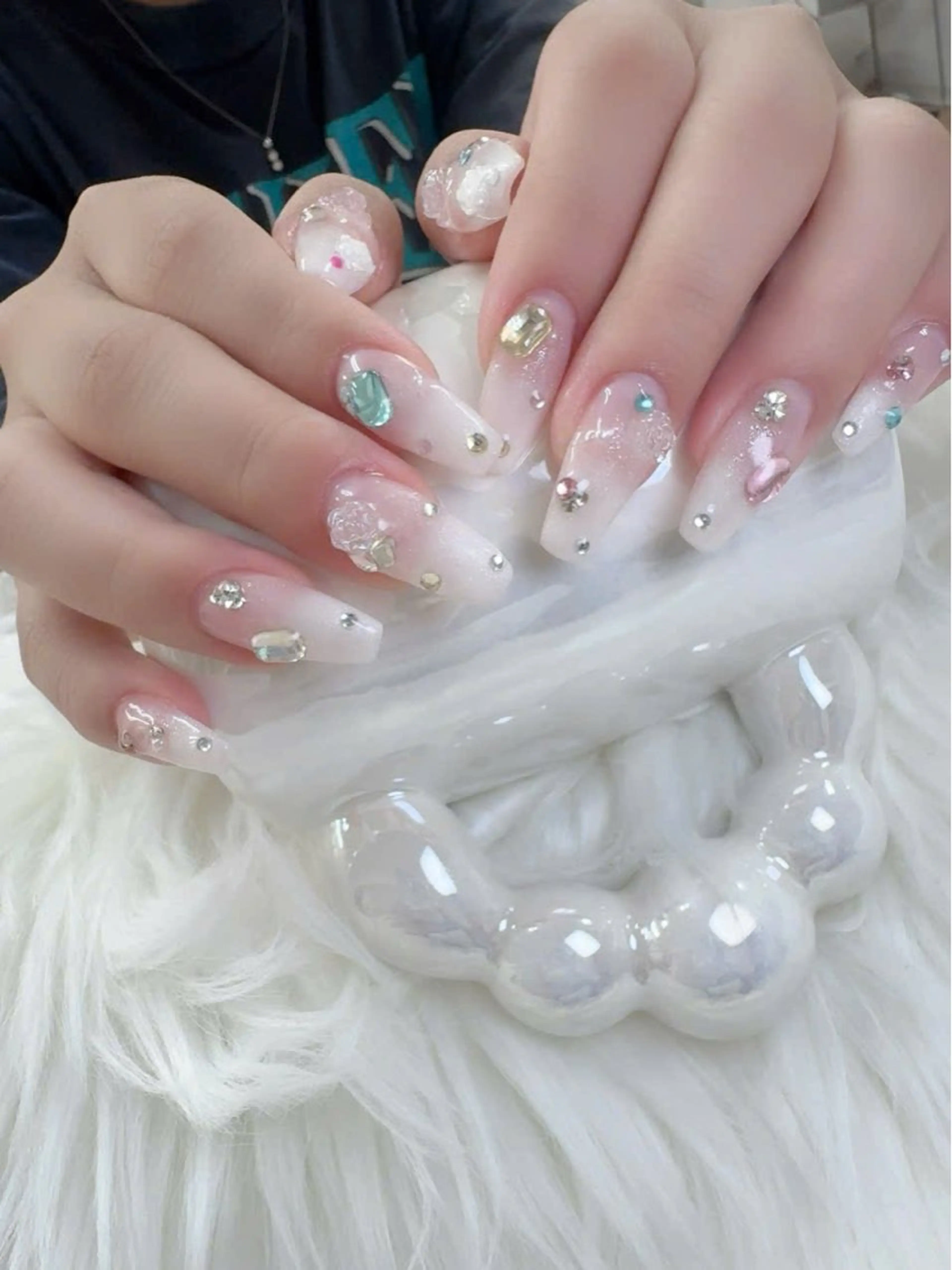 ネイル フットネイル フレンチネイル 韓国ネイル マグネットネイル ニュアンスネイル ハンドネイル Hara Nailのネイルデザイン