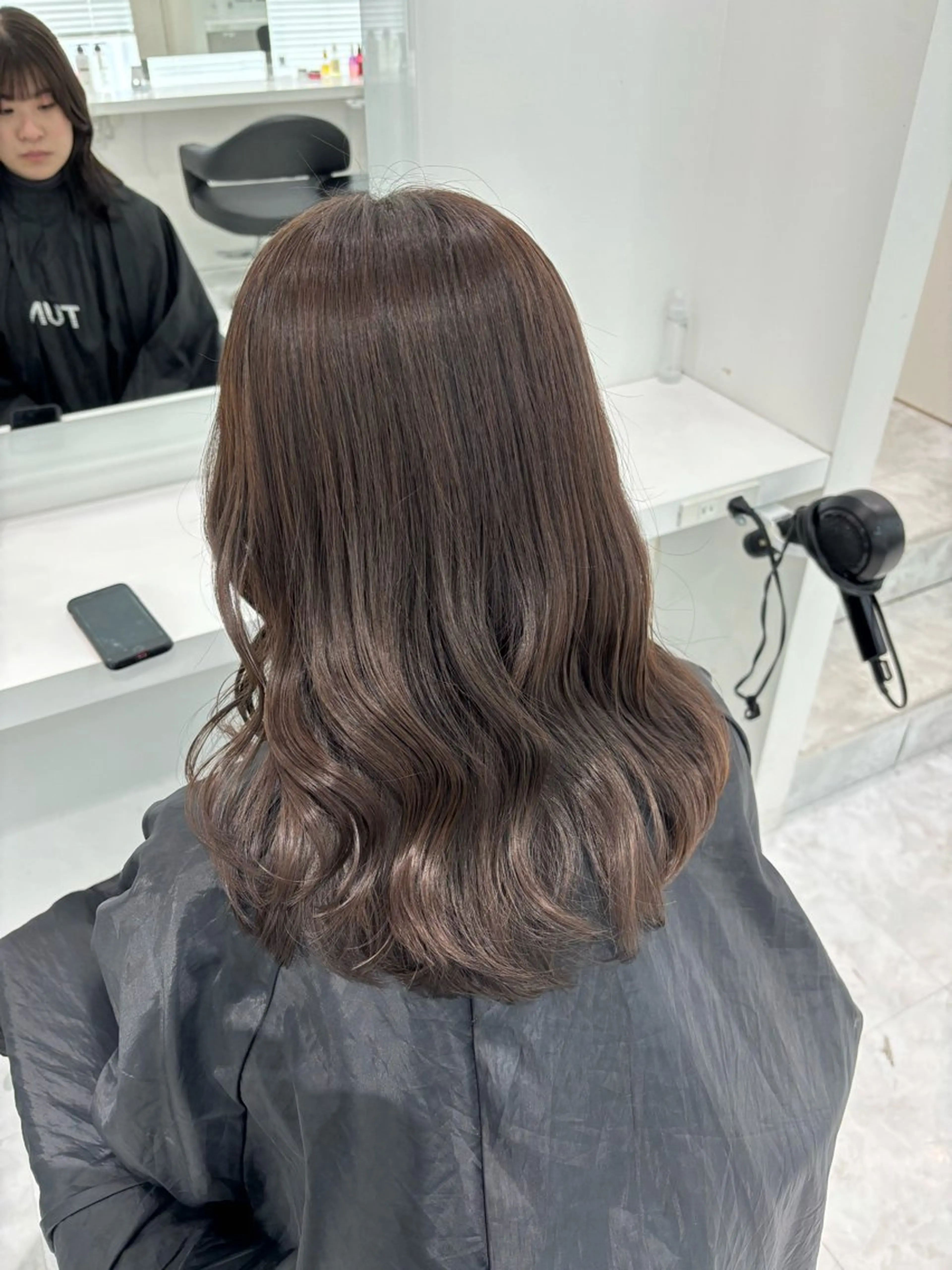 セミロング ヘアカラー トリートメント ヘアセット 都内1優しい🤍透明 感カラー🤍サツキのヘアスタイル