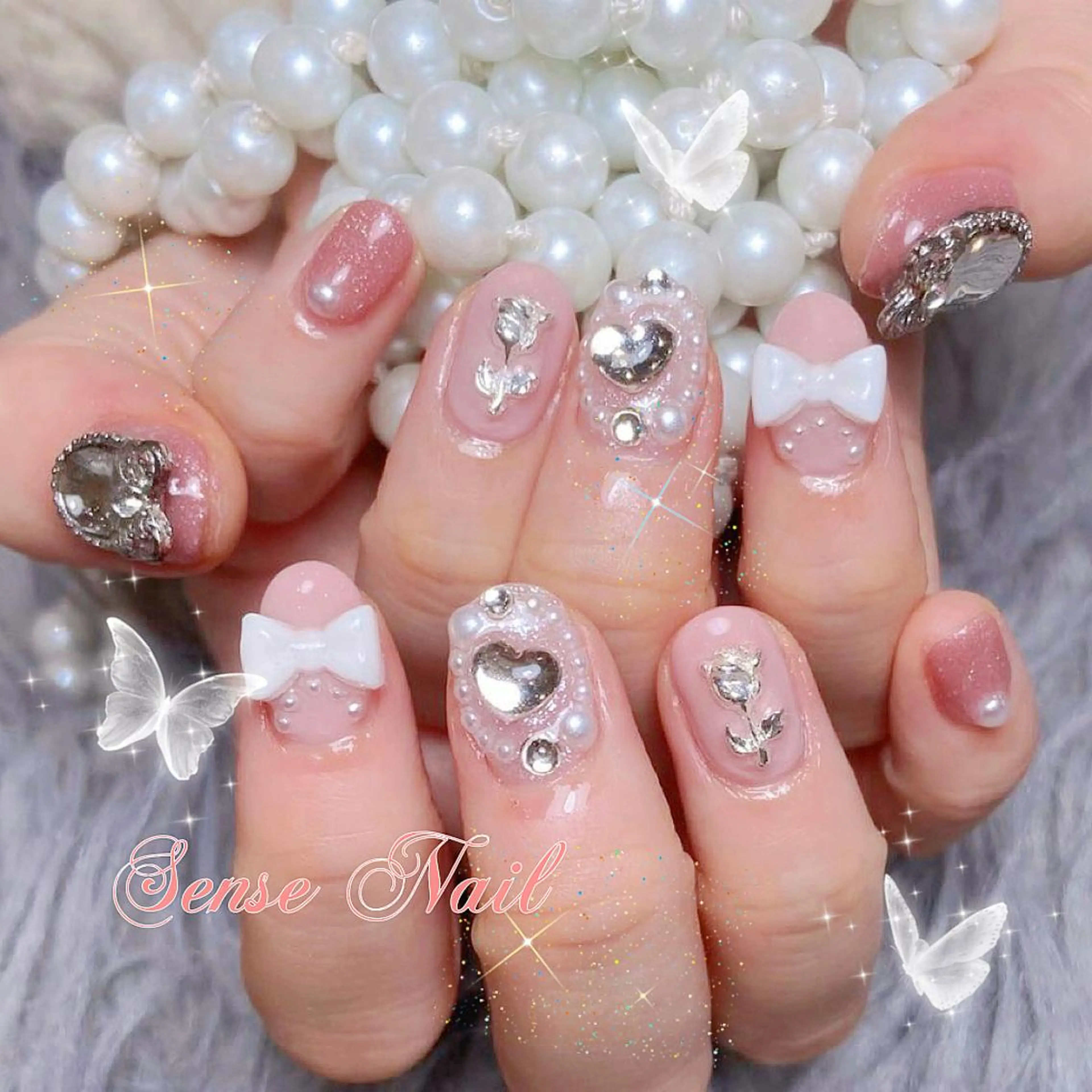 ネイル ハンドネイル ハンドケア Queenie 🦋のネイルデザイン