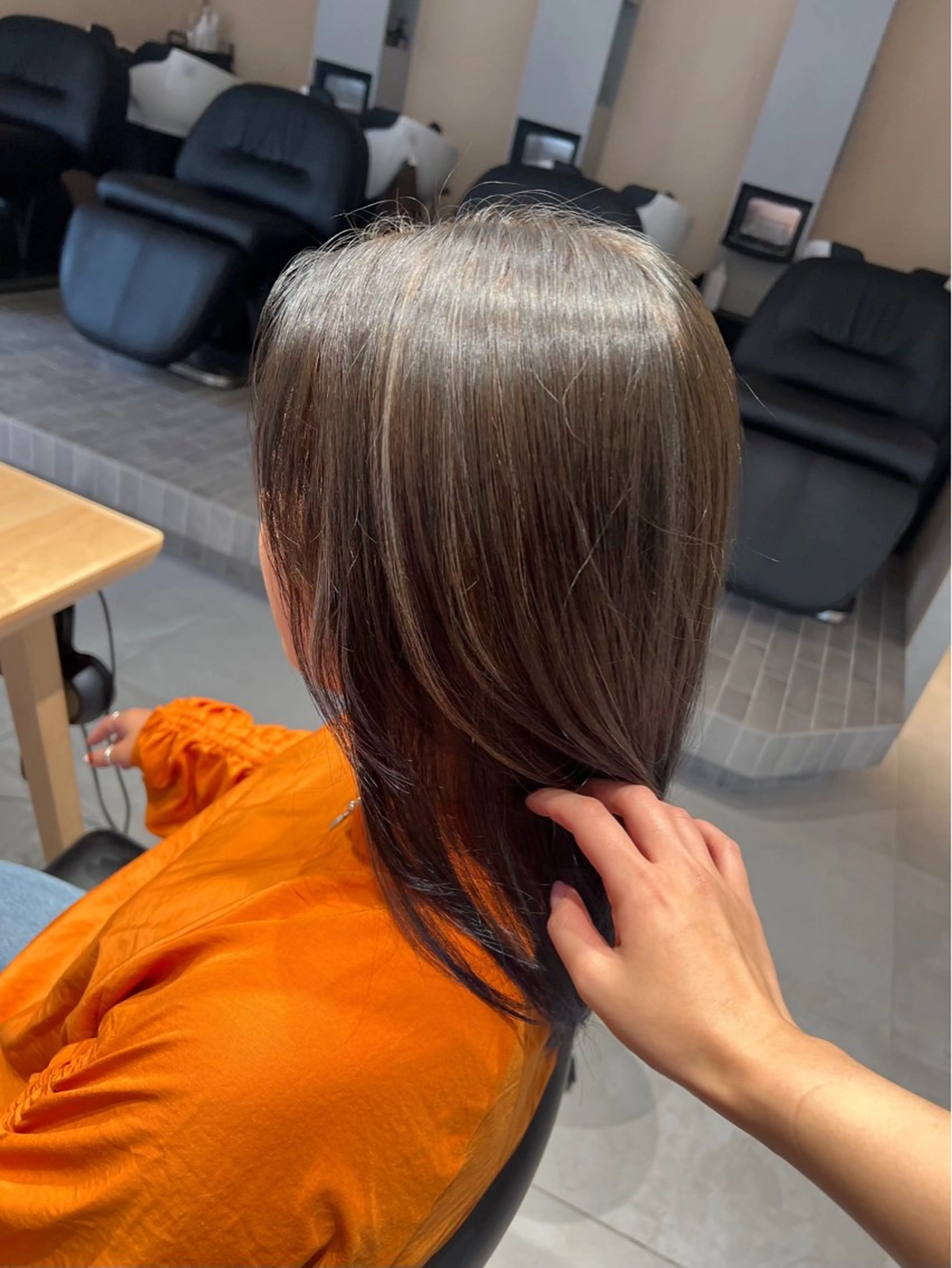 セミロング ハイライト 縮毛矯正/ブリーチ 🌻🌻MIREIのヘアスタイル