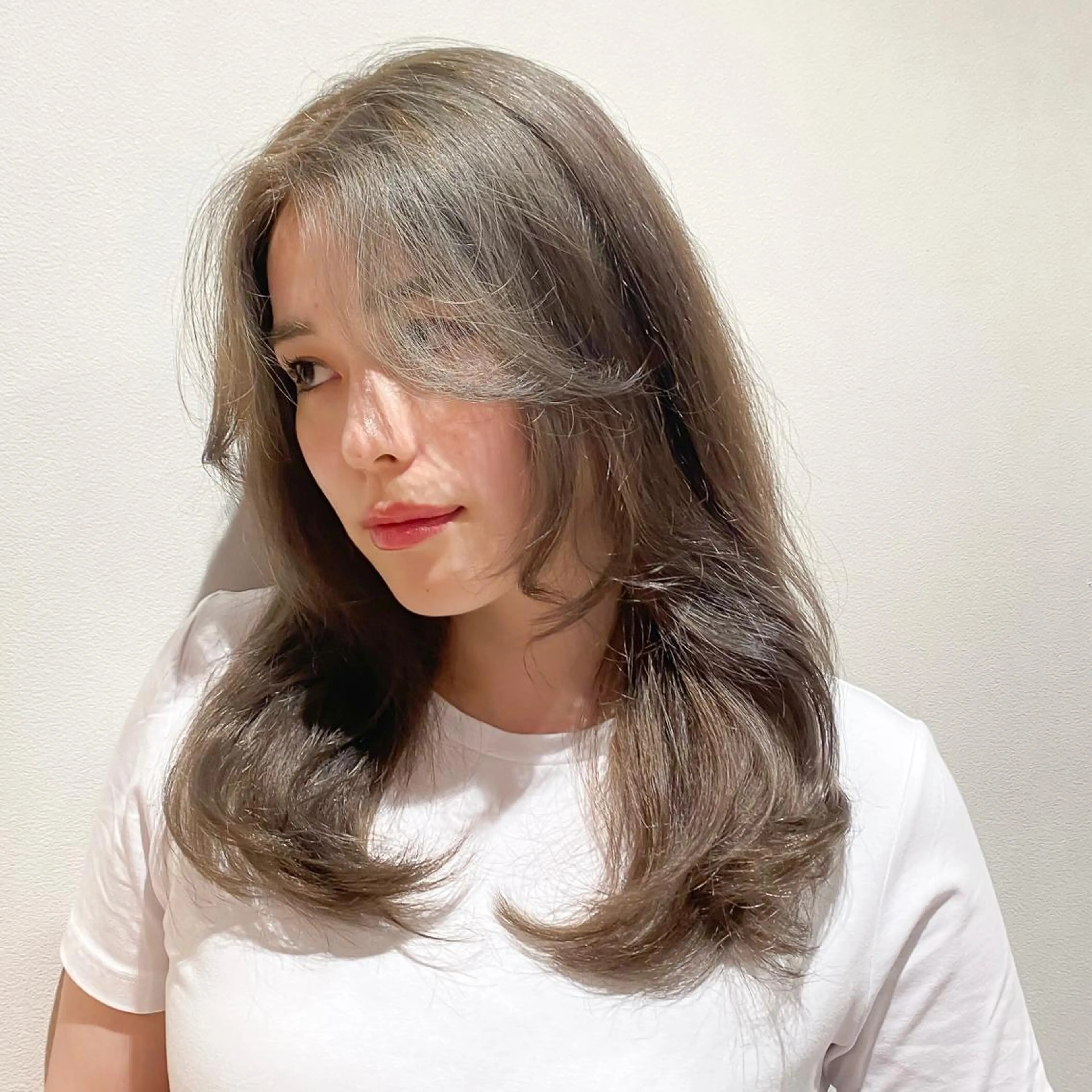 セミロング カラー ベージュカラー 黒髪 ブリーチ ケアブリーチ ダブルカラー ハッシュカット/縮毛 レイヤー/yukiのヘアスタイル