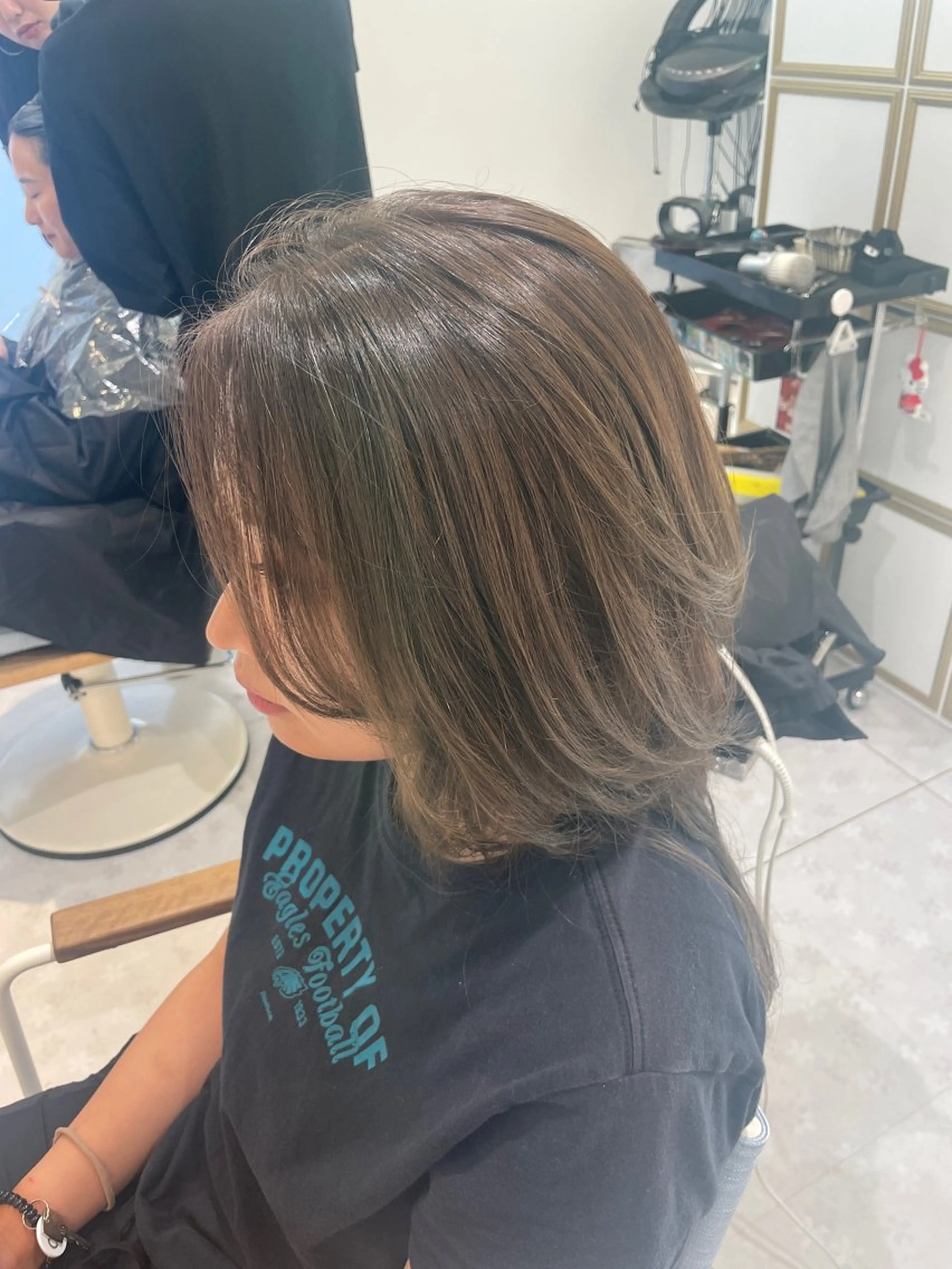 ロング カラー グレージュ オリーブグレージュ オリーブグレー カット ヘアカラー 佐藤 綾郁のヘアスタイル