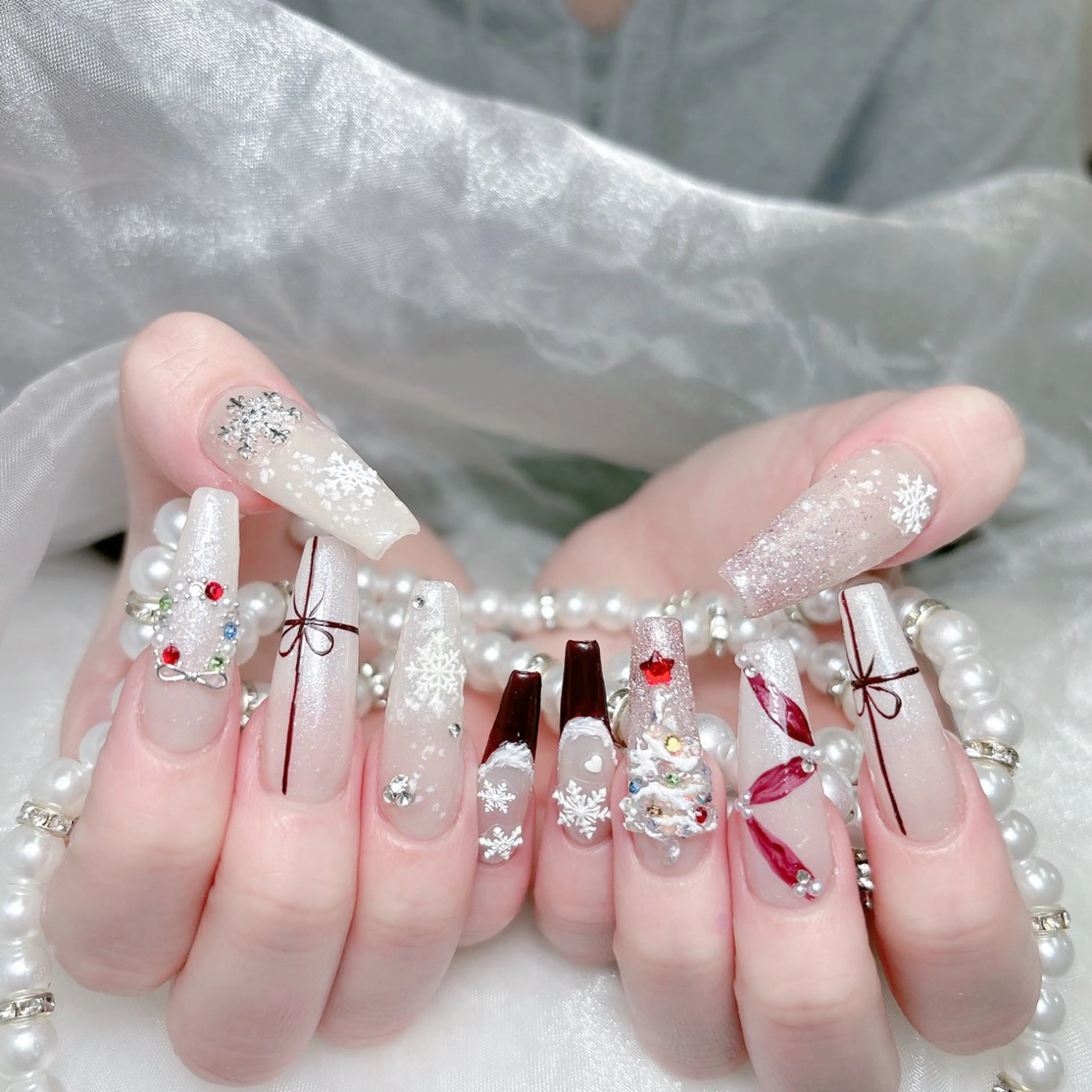 ネイル 成人式 ジェルネイル ロングネイル マグネットネイル ミディアムネイル ハンドネイル Momoa nail salon所属・MoMoA Nail ネイル長さ出し専門店のネイルデザイン
